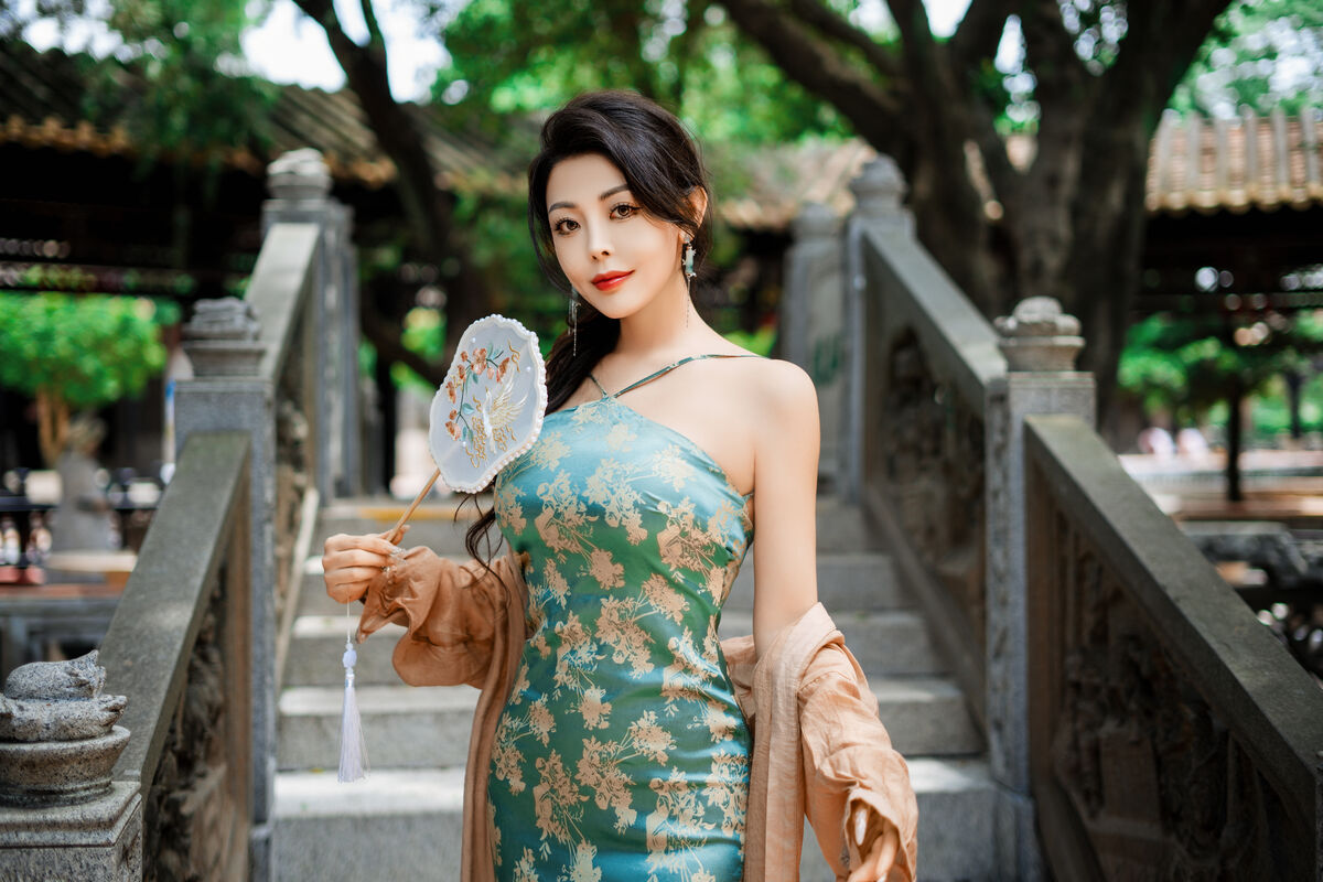 YiTuYu艺图语 Vol.10189 Mi Ni Ai Mei Li