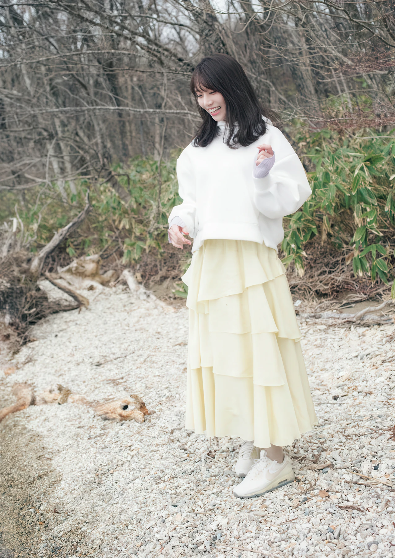 Saika Kawakita 河北彩伽, 写真集 増ページ デジタル特装版 『うたかたの花』