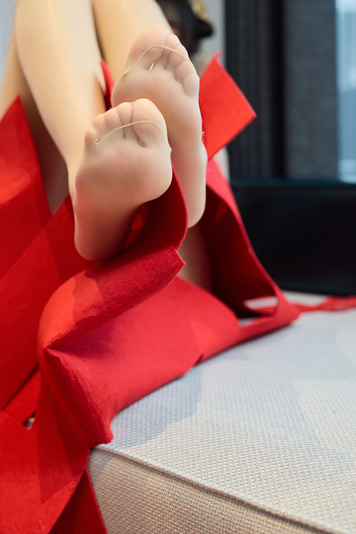 内购无水印 Yue Er Yue Er 玥儿玥er - 秀人网模特 性感秀禾服