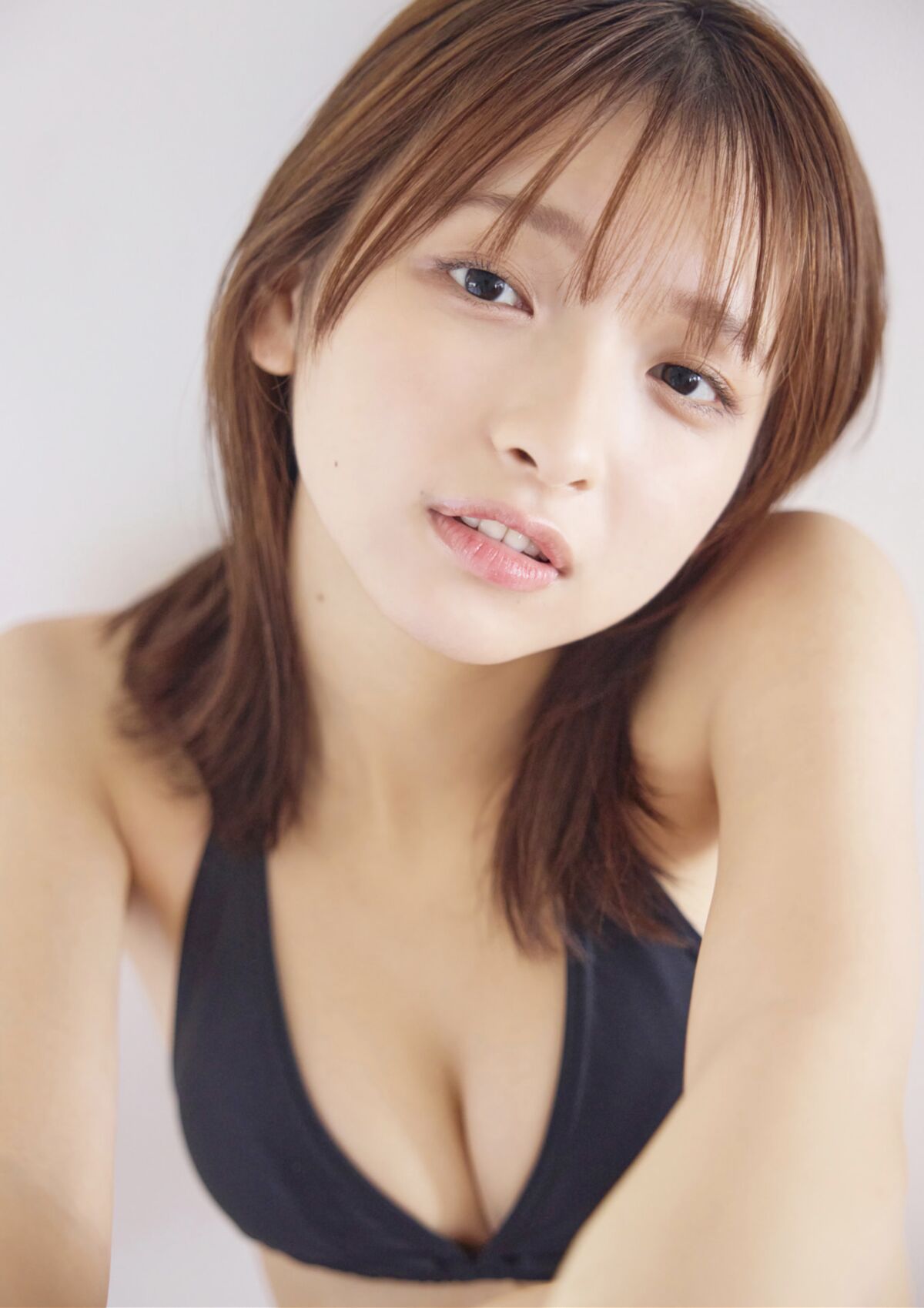 Runa Ichinose 一ノ瀬瑠菜 - BRODYデジタル写真集 一緒に入ろ