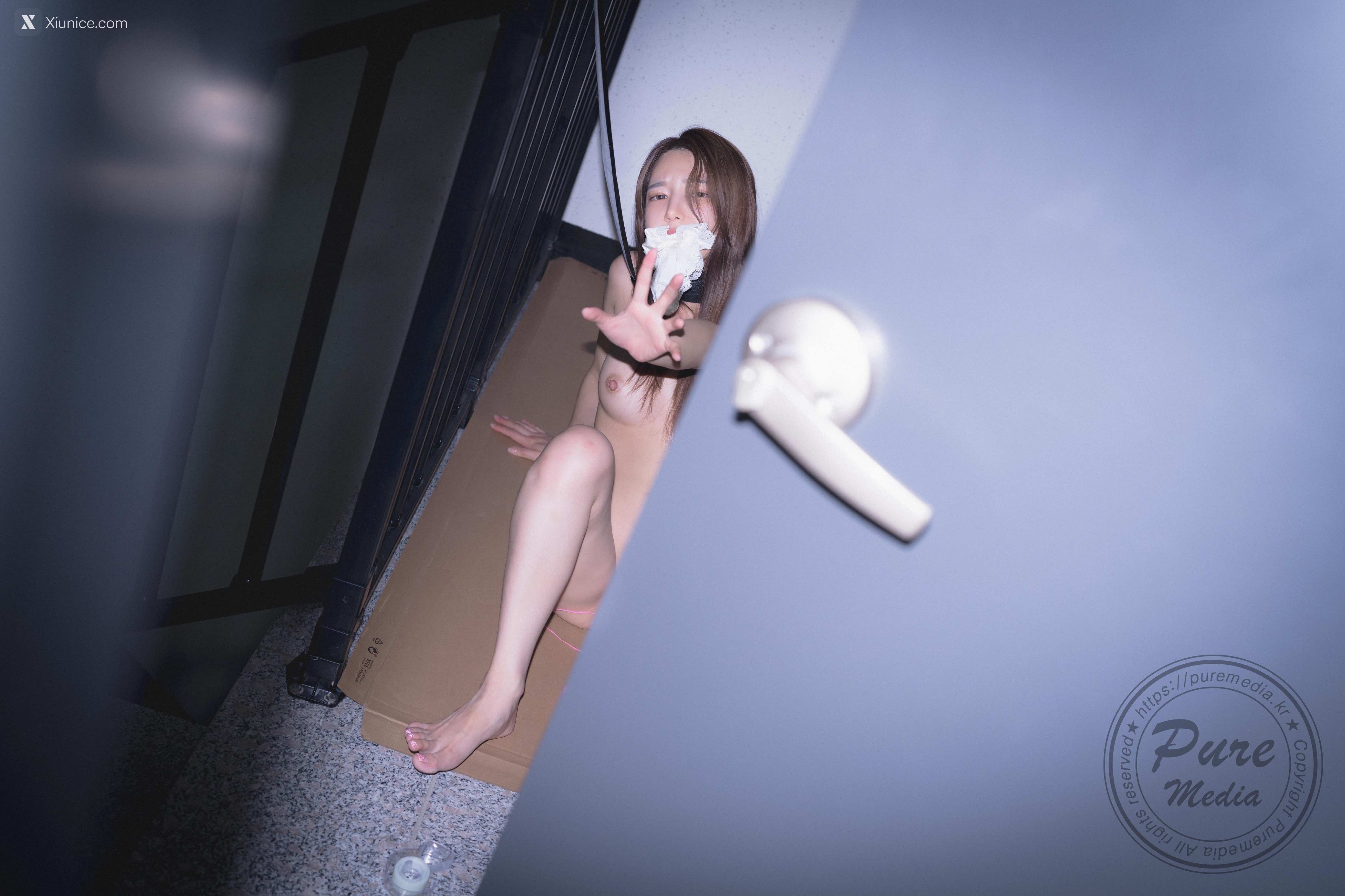 Pure Media Vol.265 Yeha (예하) – Hungry Bitch in The Stairwell 4K