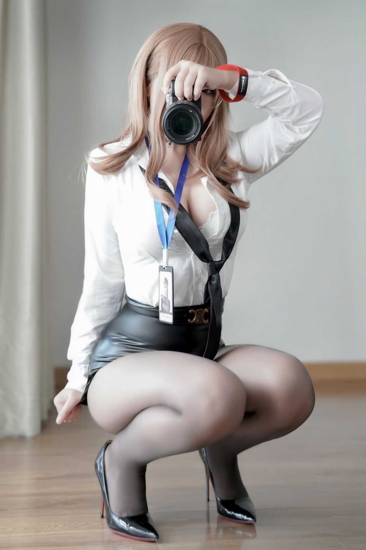 Coser@半半子 - Nikke胜利女神 艾玛秘书