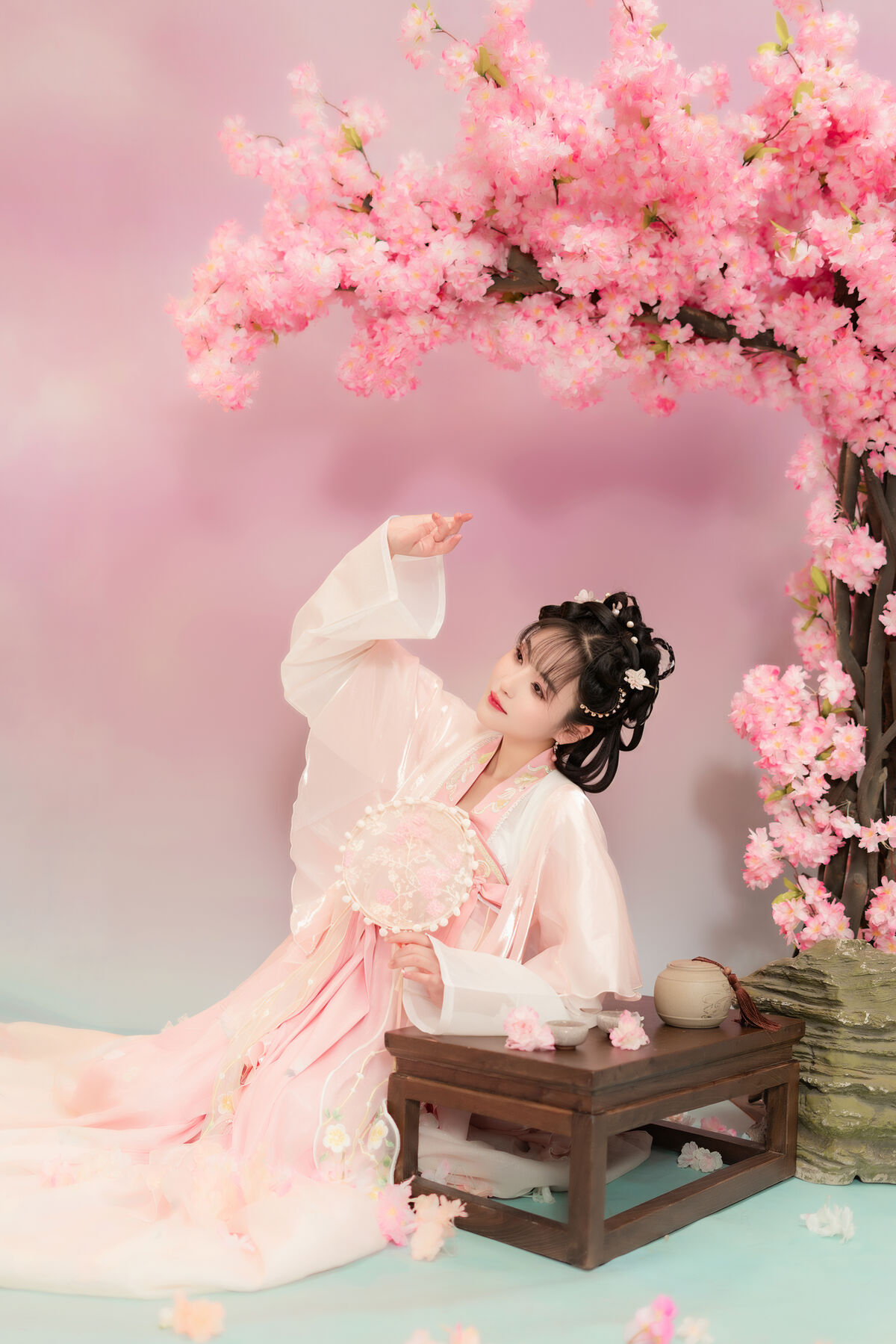 YiTuYu艺图语 Vol.10051 Zhu Ge