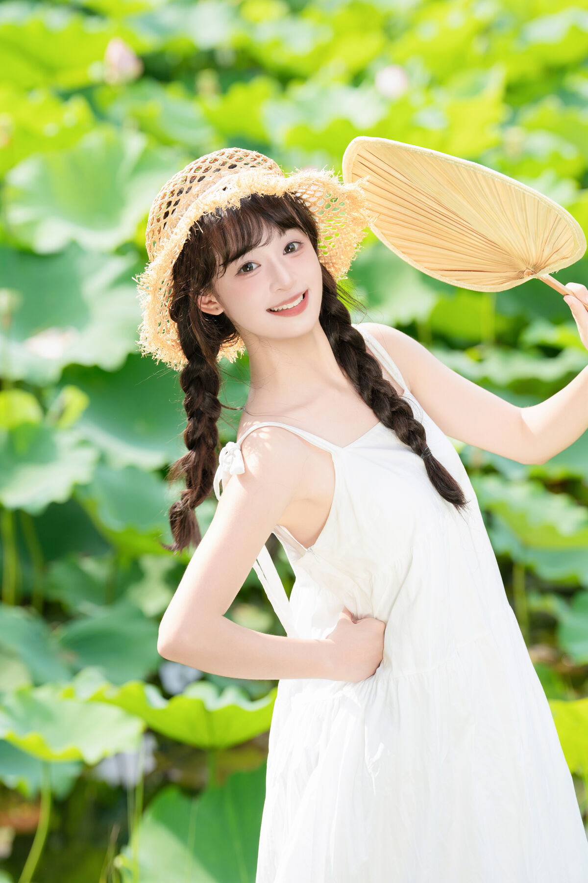 YiTuYu艺图语 Vol.10233 Xia Yu Xiao Nian