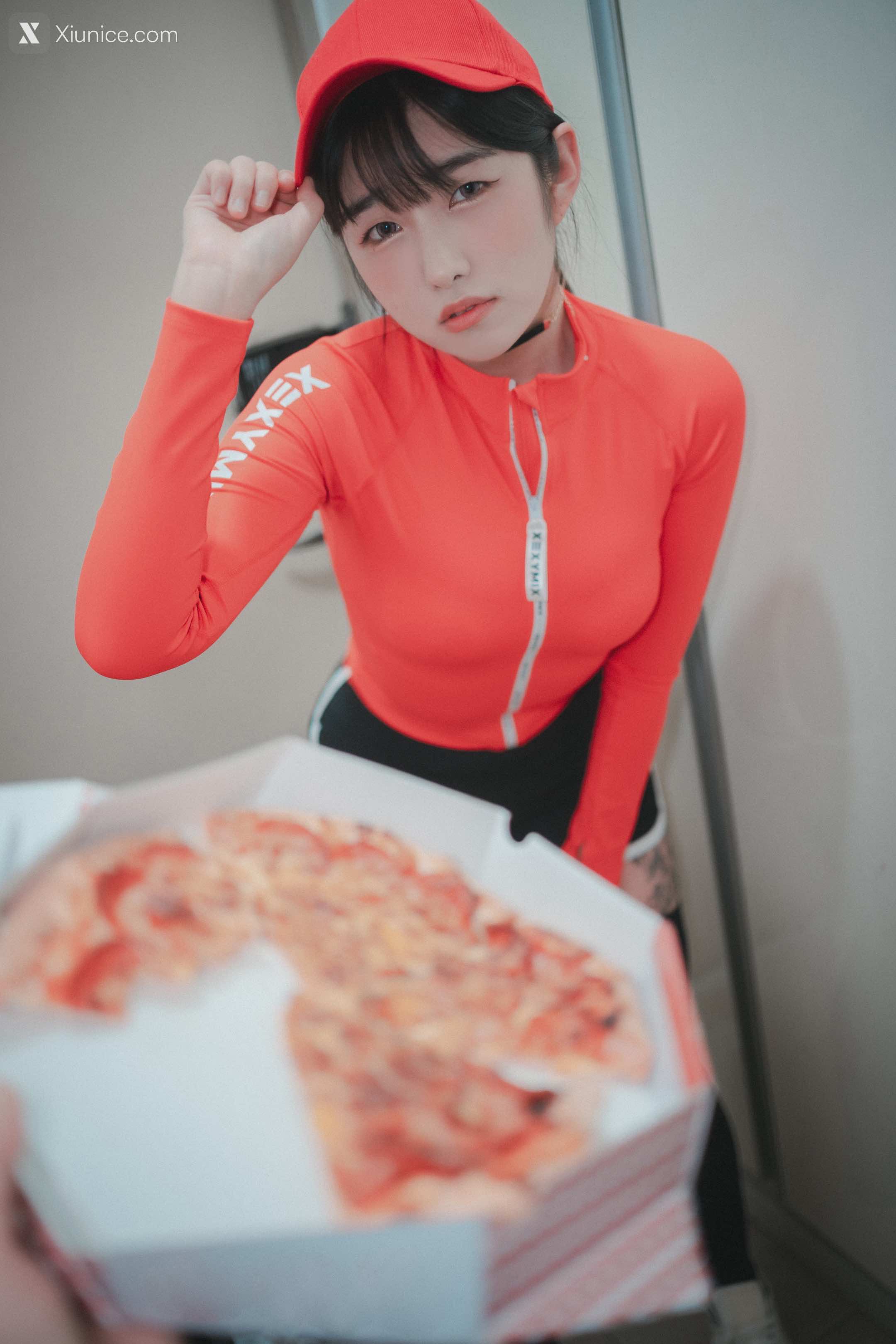 DJAWA Photo – Sonson (손손) – Pizza Girl 4K