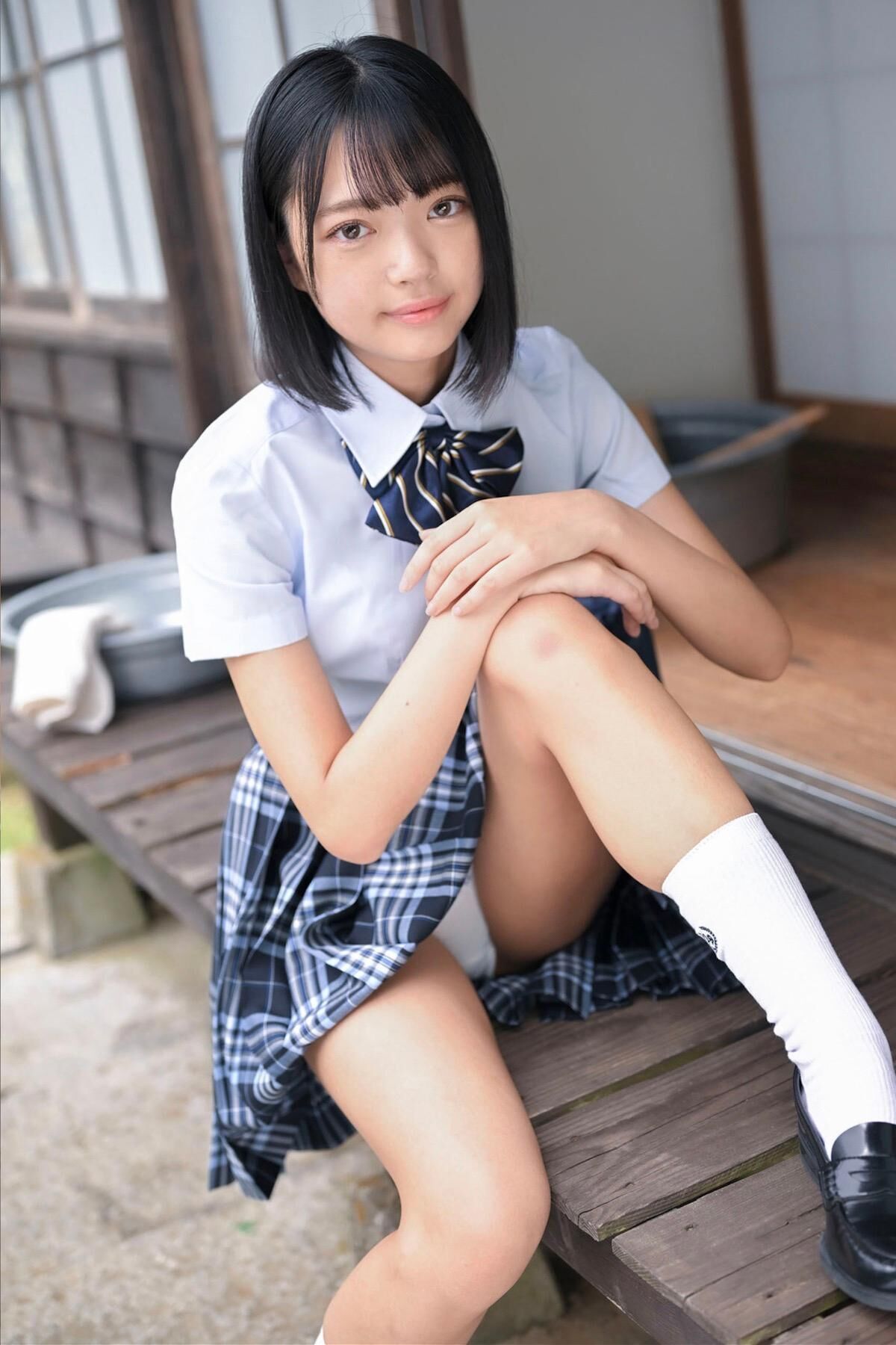 Amu Tsubura 粒楽あむ - Youth. アオハル Vol.3 Part01