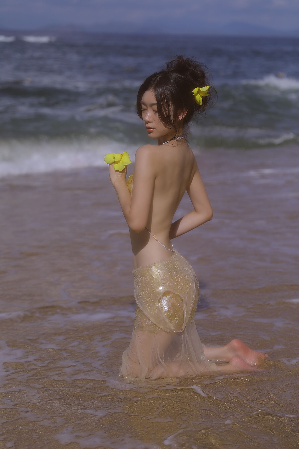 YiTuYu艺图语 Vol.10031 Liu Liu