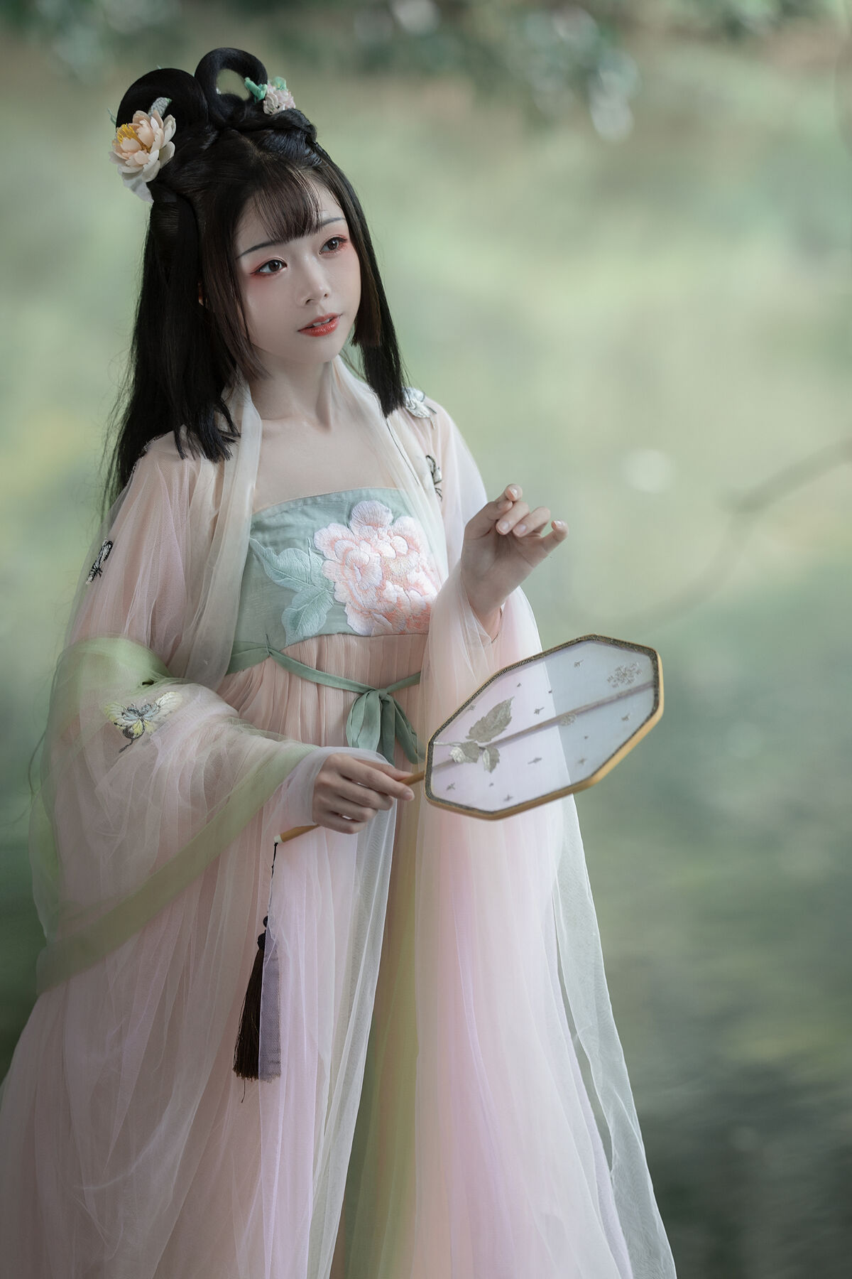 YiTuYu艺图语 Vol.10151 Yun Yun De Hei Yan Quan Er