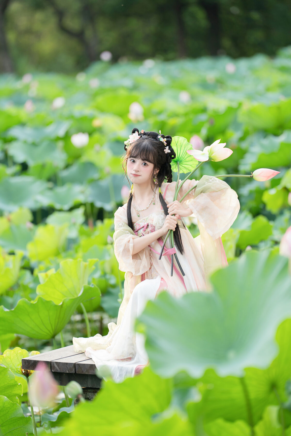 YiTuYu艺图语 Vol.10144 Xia Yu Xiao Nian