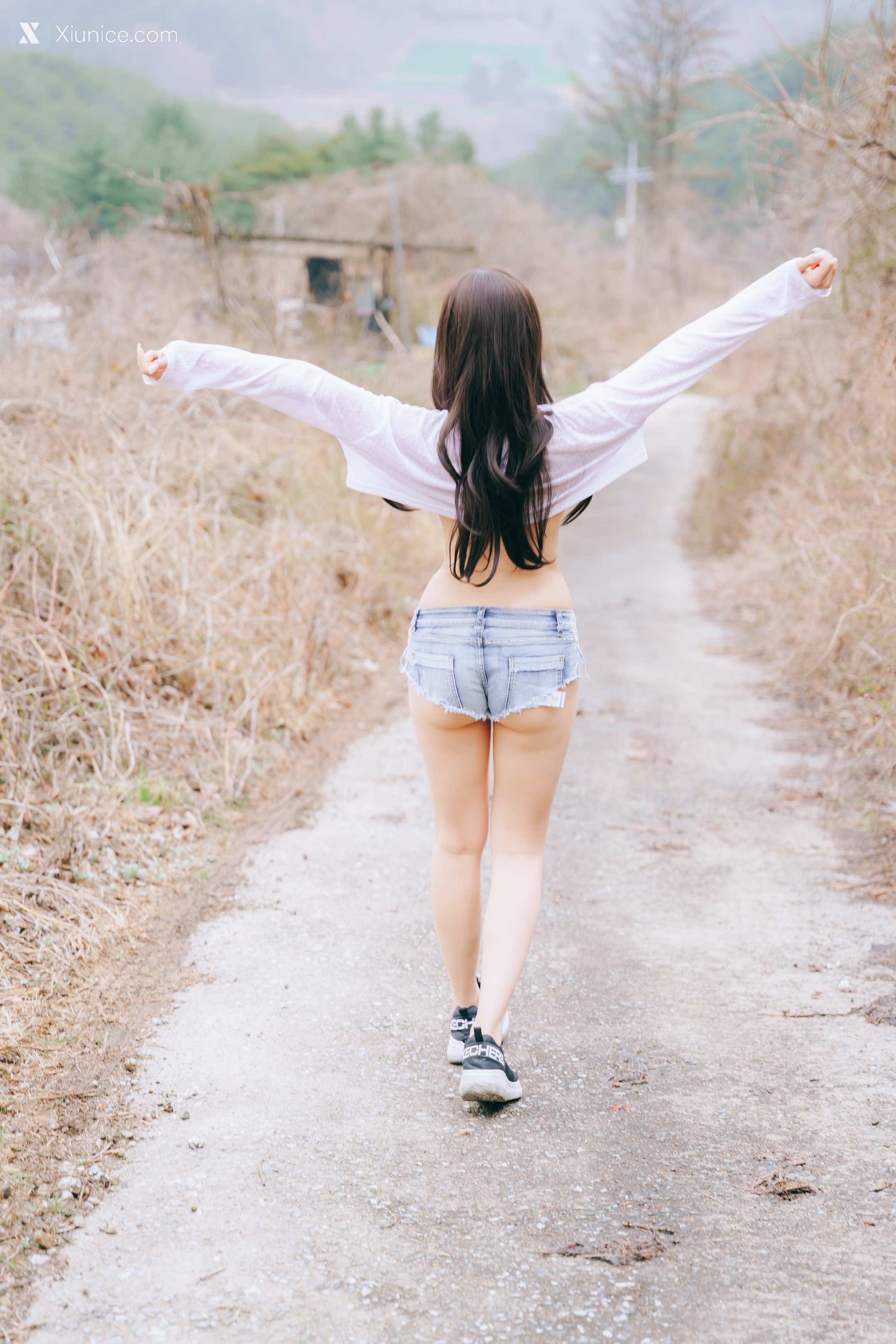 PUSSYLET Vol.47 CONY – Exhibitionist 4K