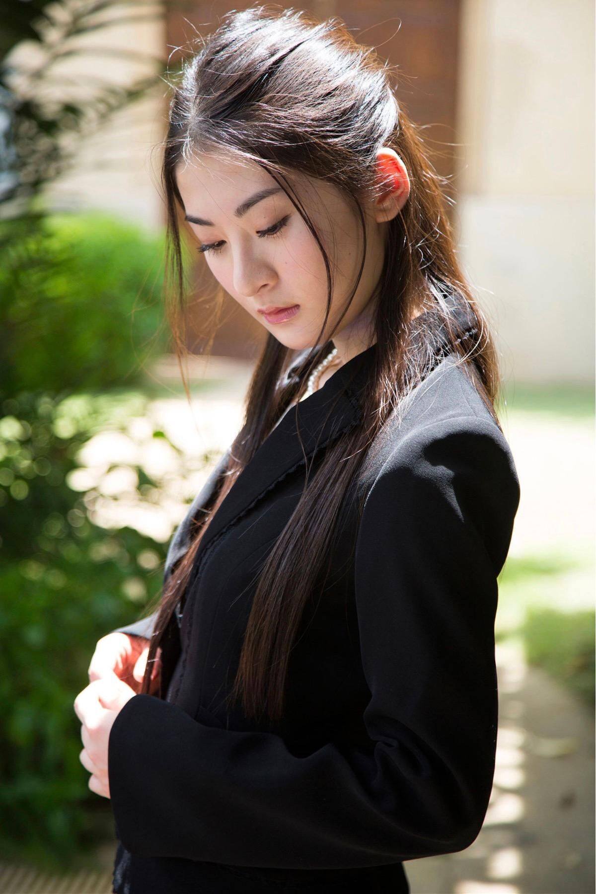 Mayu 繭 - 隣の人妻 寂しい身体を慰めて