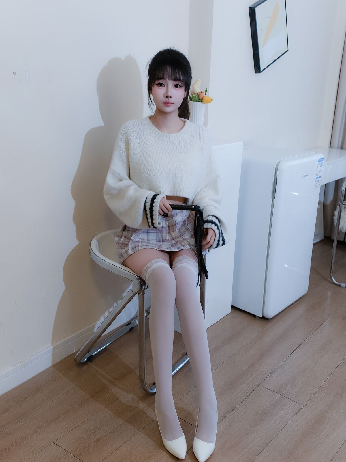 XR Uncensored Shen Mi Er 沈蜜儿 - R18 秀人网模特 白色毛衣