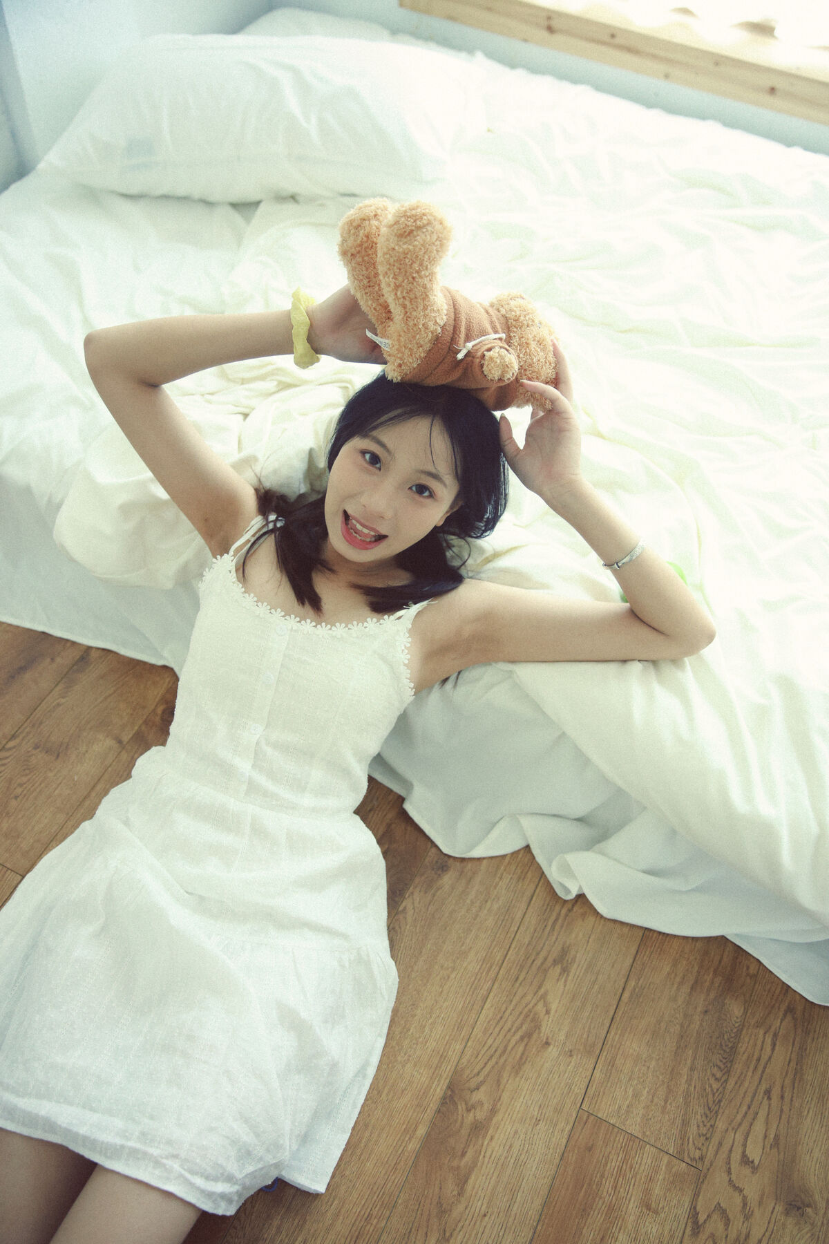 YiTuYu艺图语 Vol.10012 Xiao U