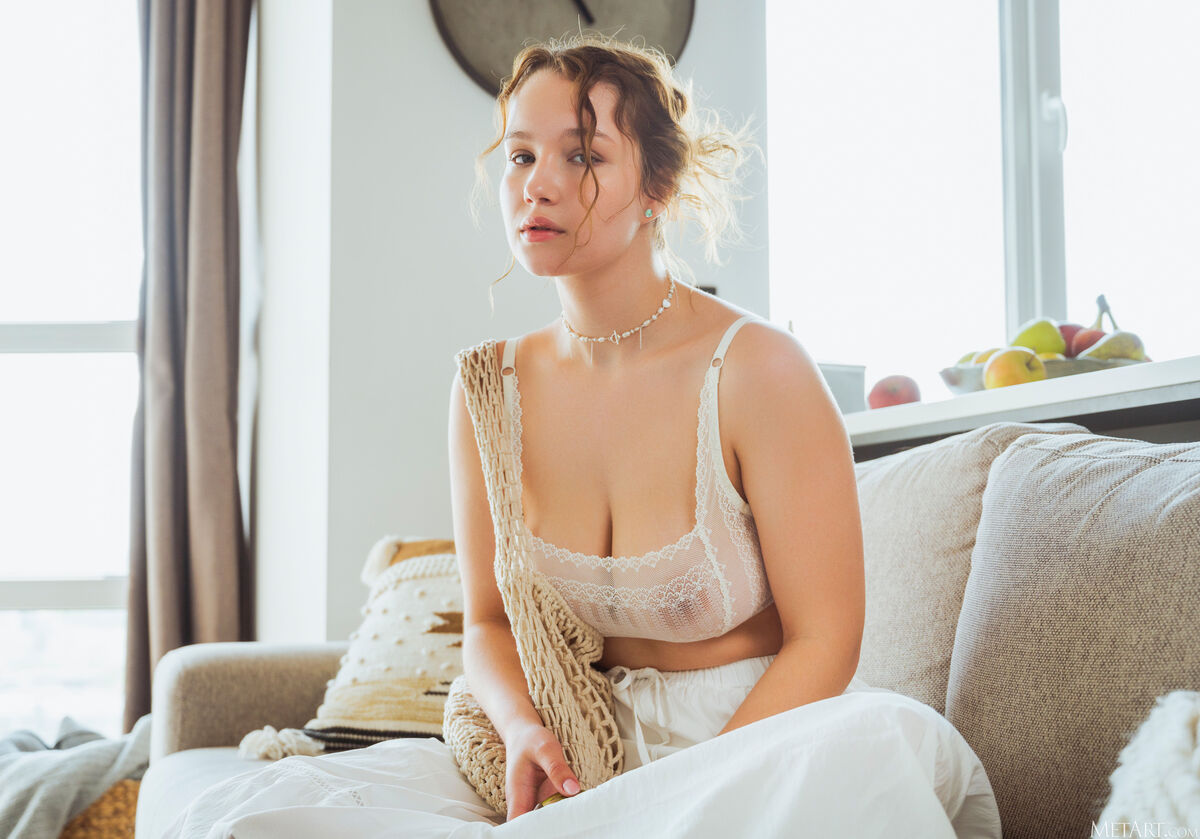 MetArt Sofia Venko - Juicy Snack Part01