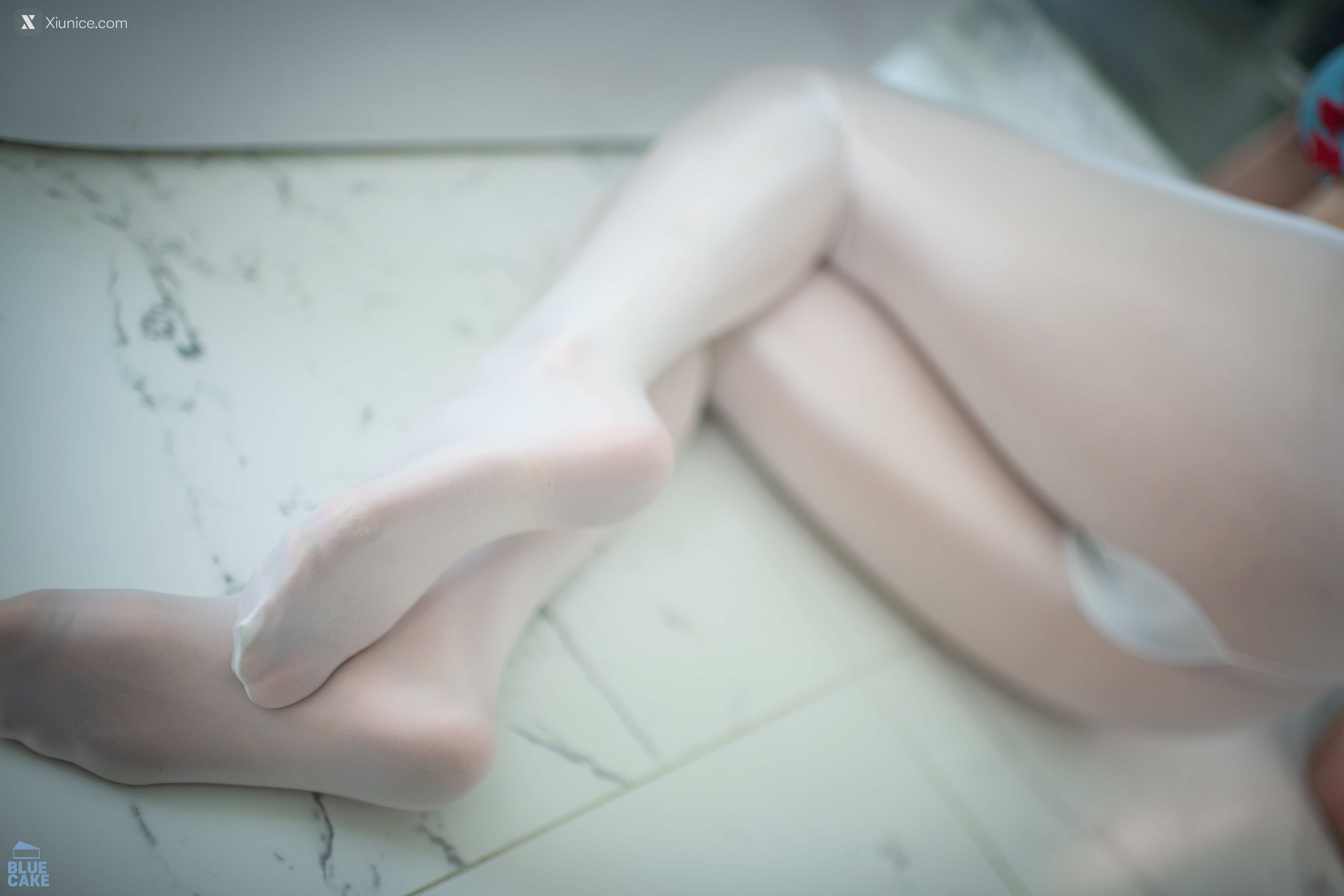 BLUECAKE Bambi (밤비) – Love Dive 4K