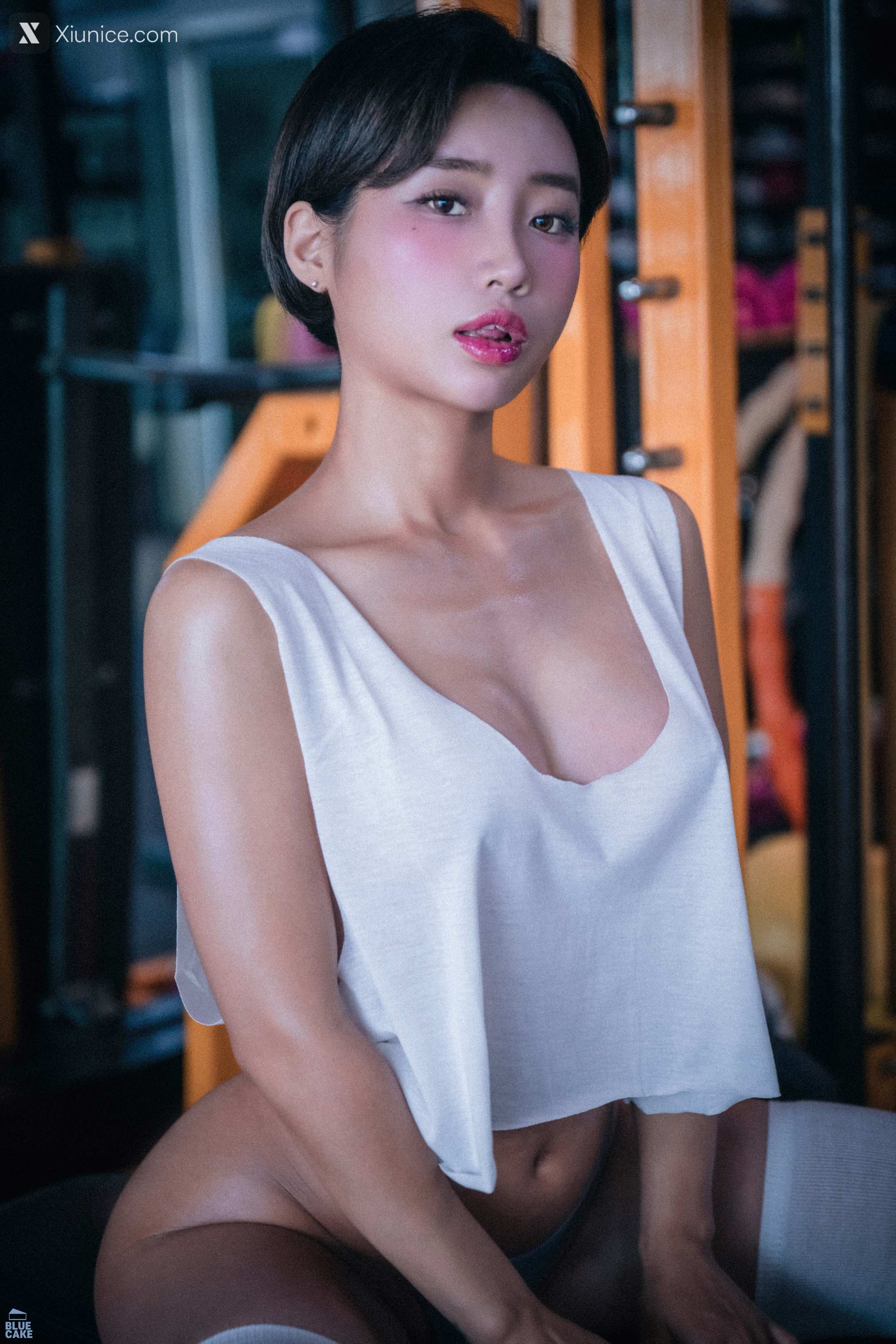 BLUECAKE Booty Queen – Punch Girl 4K