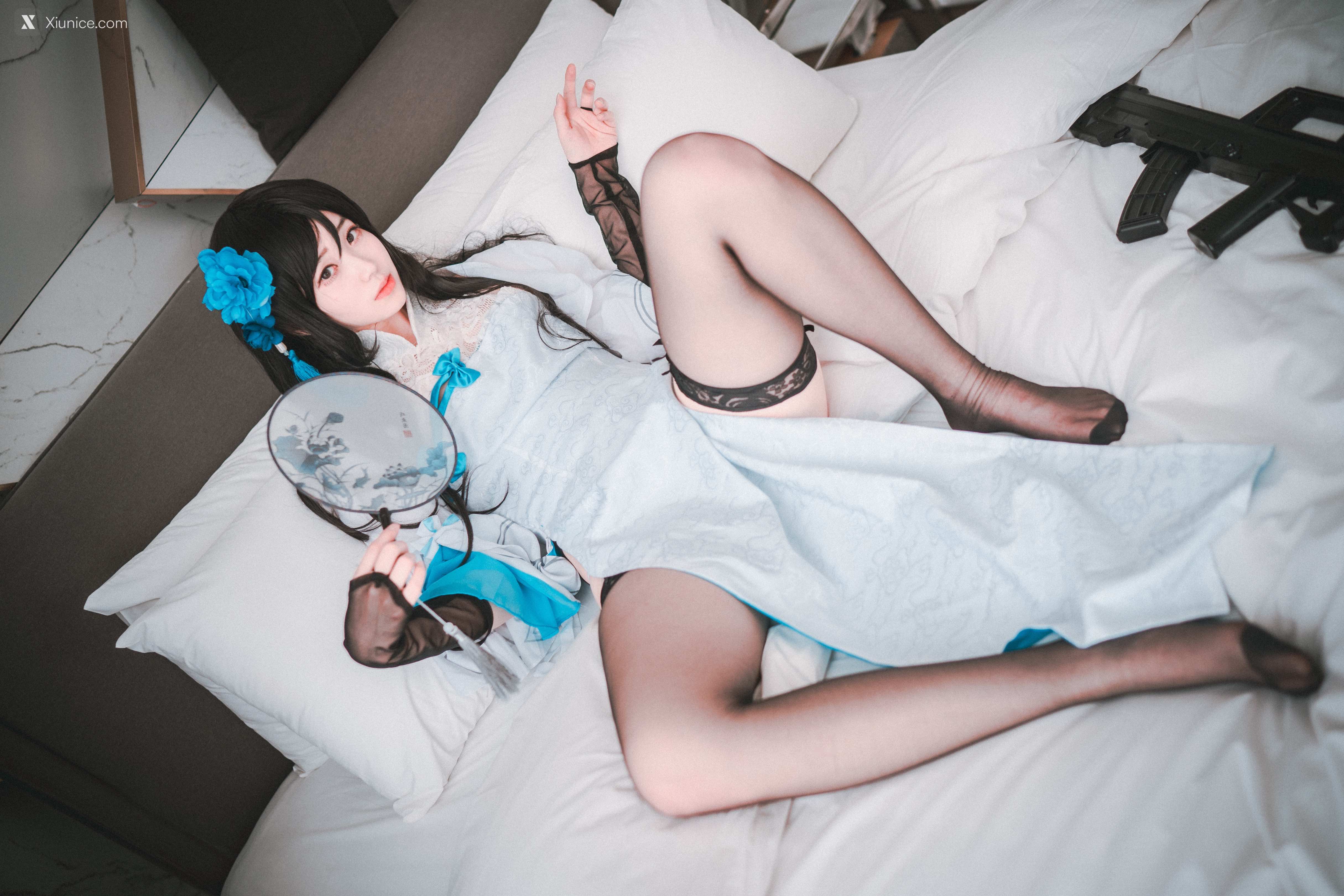 DJAWA Photo – Bambi (밤비) – Type 95 Jade Noisette Rose 4K