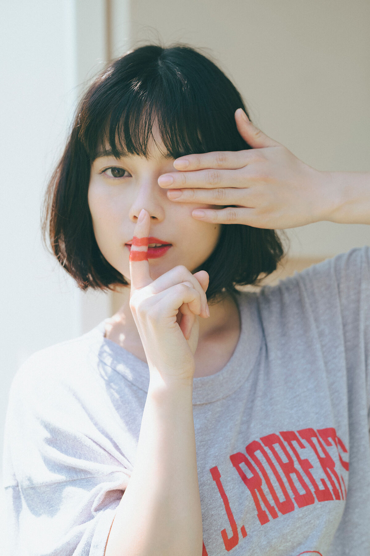 Sakurako Okubo 大久保桜子 - FLASHデジタル写真集 潮騒が聞こえる