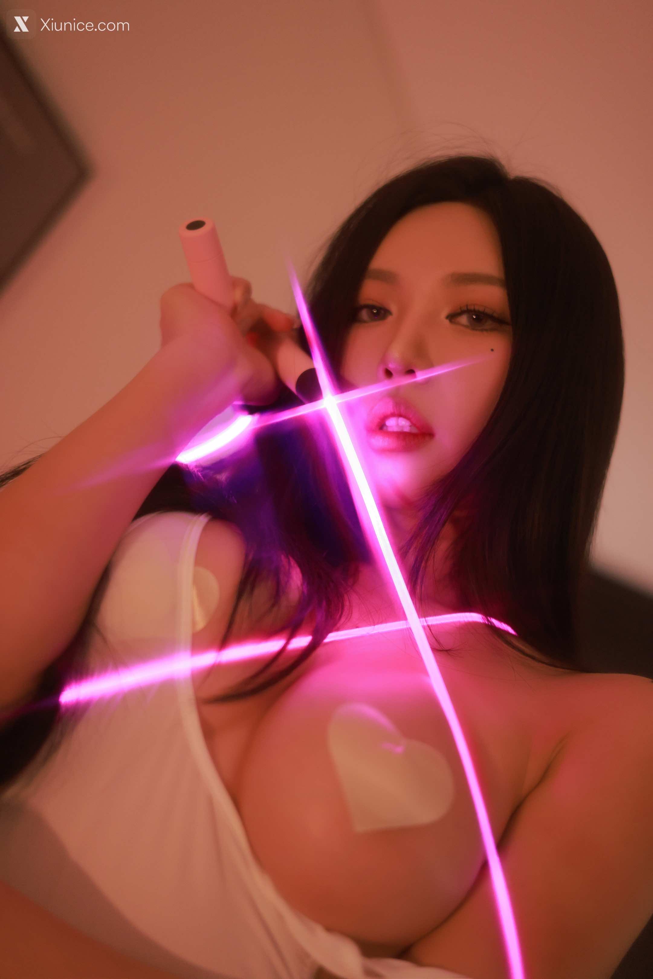 Dongeuran (동그란) – Jump Rope 4K