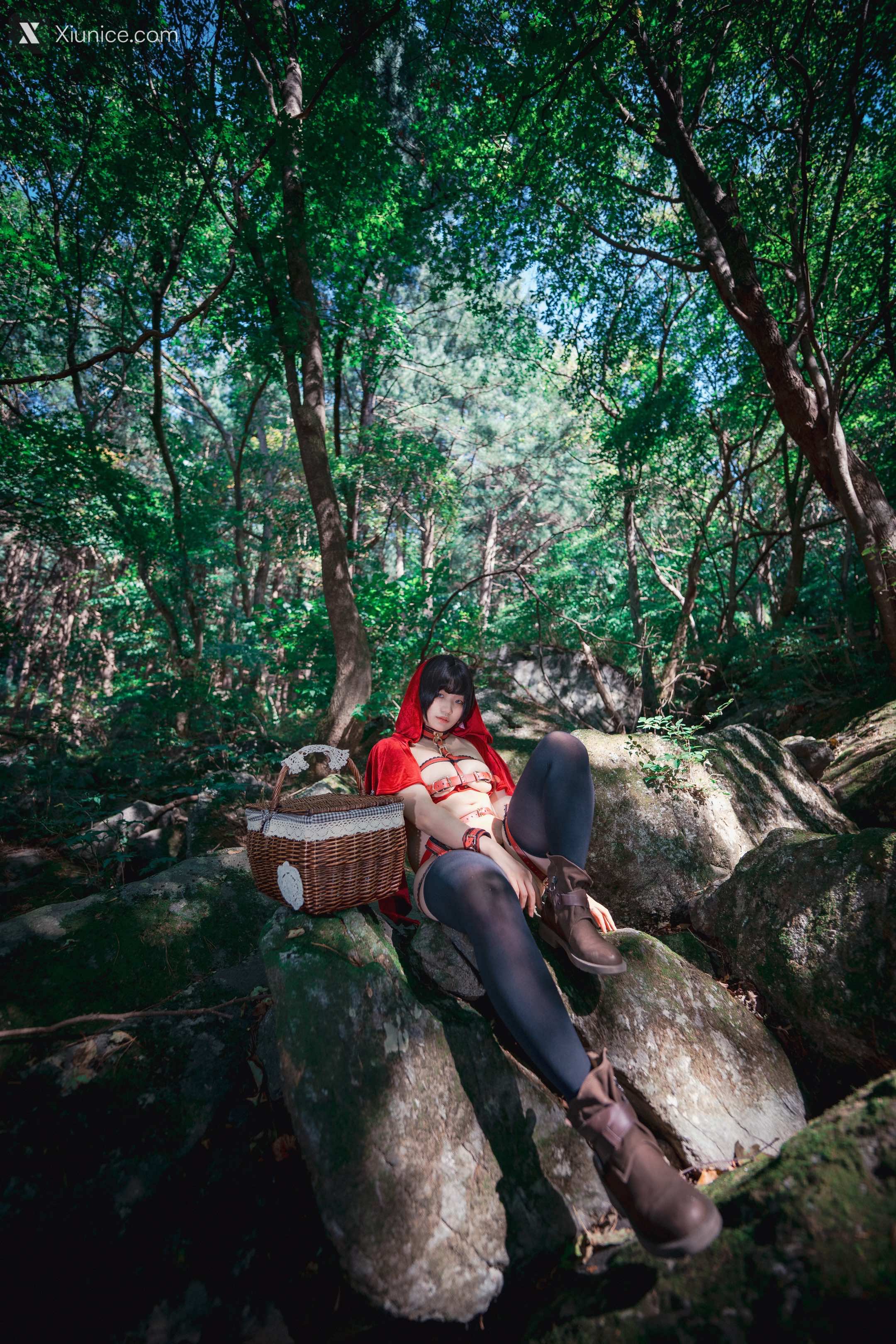 DJAWA Photo – Mimmi (밈미) – Naughty Red Hiring Hood 4K