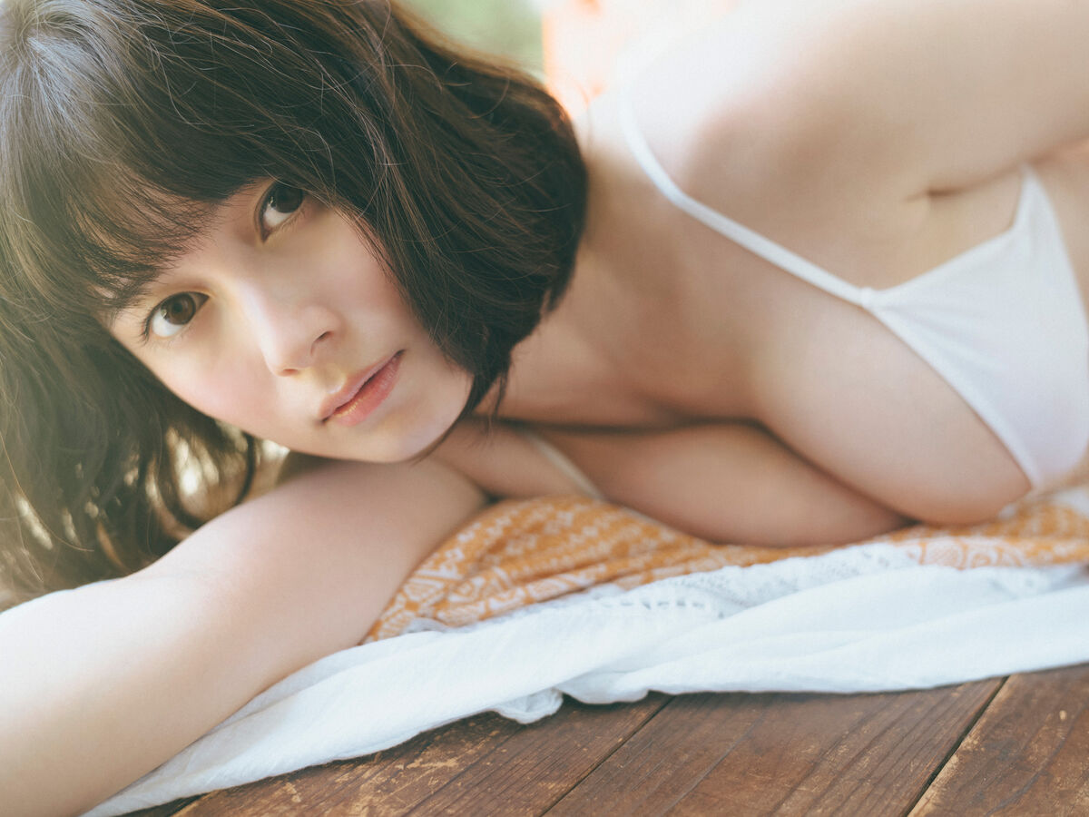 Sakurako Okubo 大久保桜子 - FLASHデジタル写真集 潮騒が聞こえる
