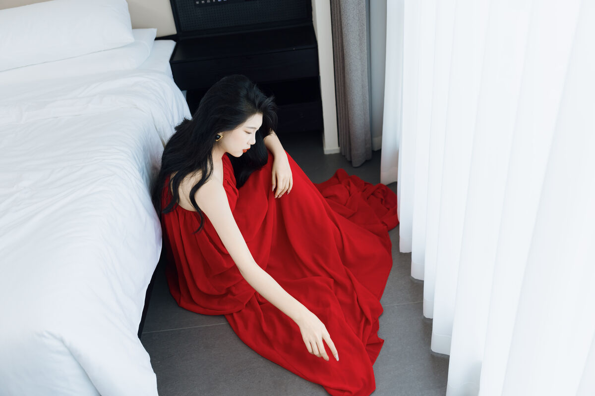 YiTuYu艺图语 Vol.10160 Yi Bei Yang Zhi