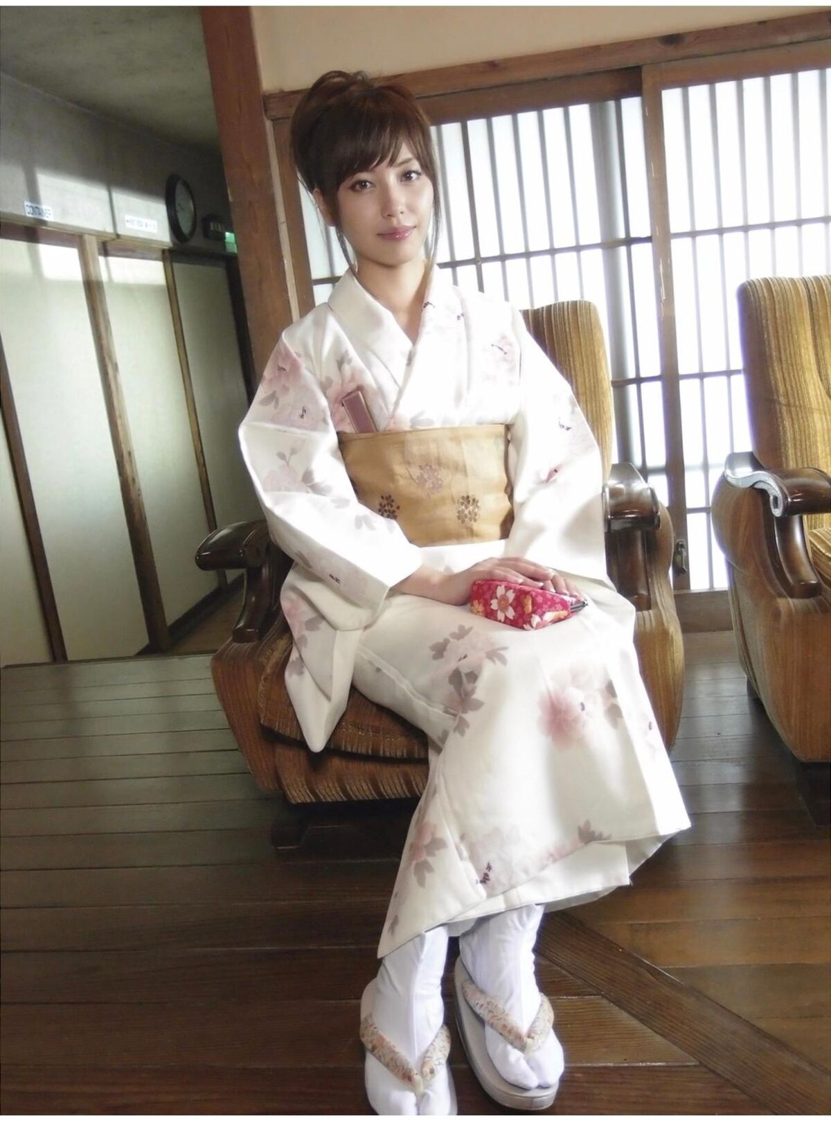 Miyuki Yokoyama 横山美雪 - オトナのお泊りデート MAXING美少女写真集