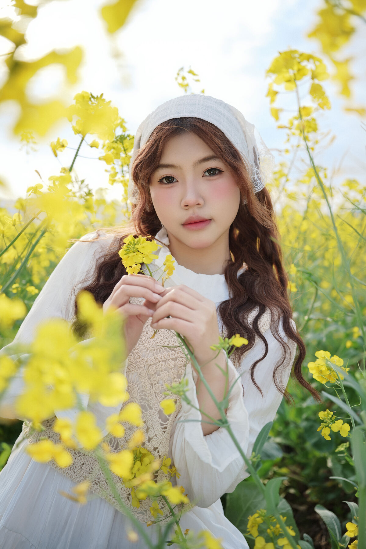 YiTuYu艺图语 Vol.10084 Jing Jing Yi