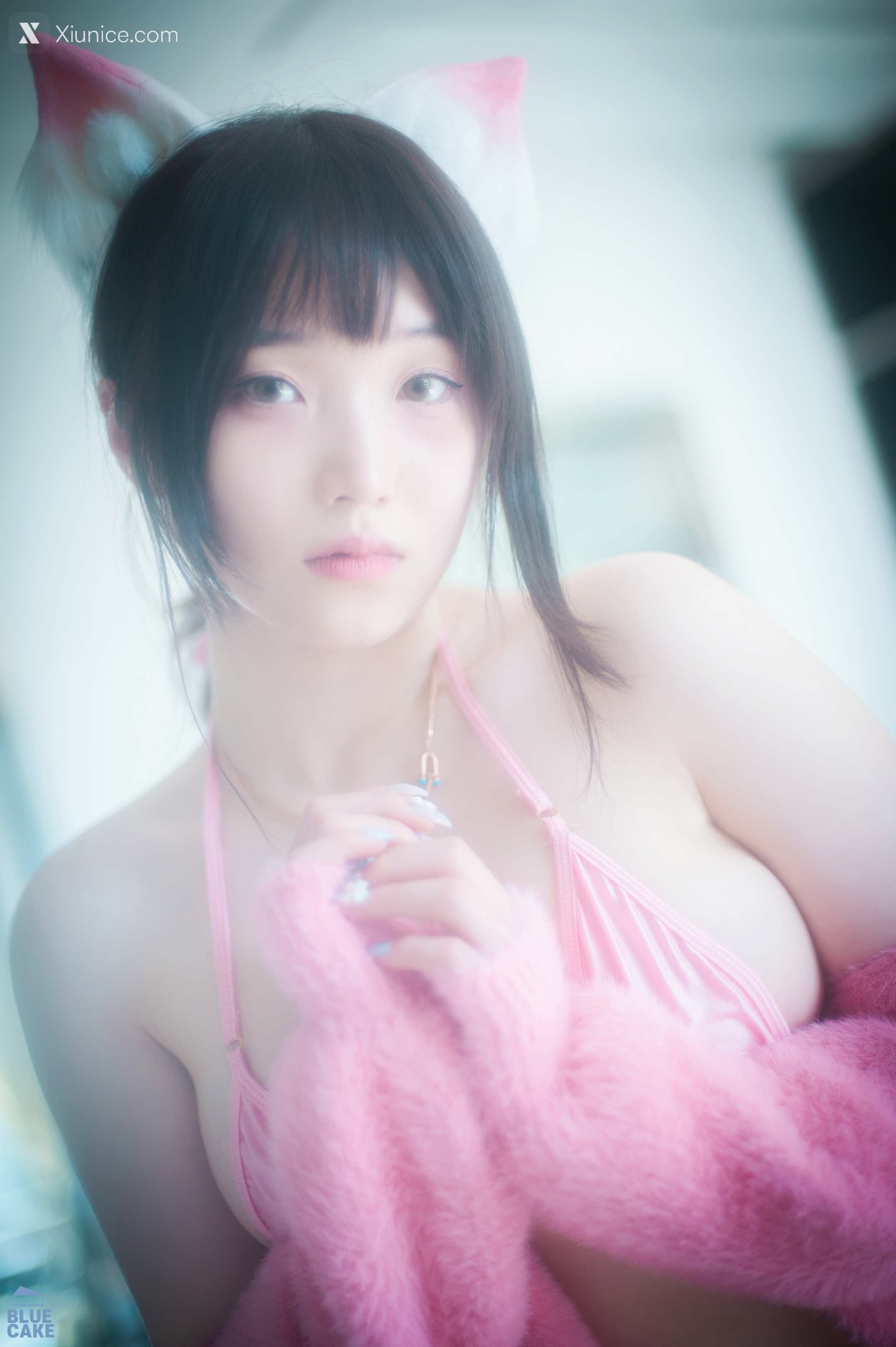 BLUECAKE Bambi (밤비) – Naughty Cats Pink & Mint RED 4K