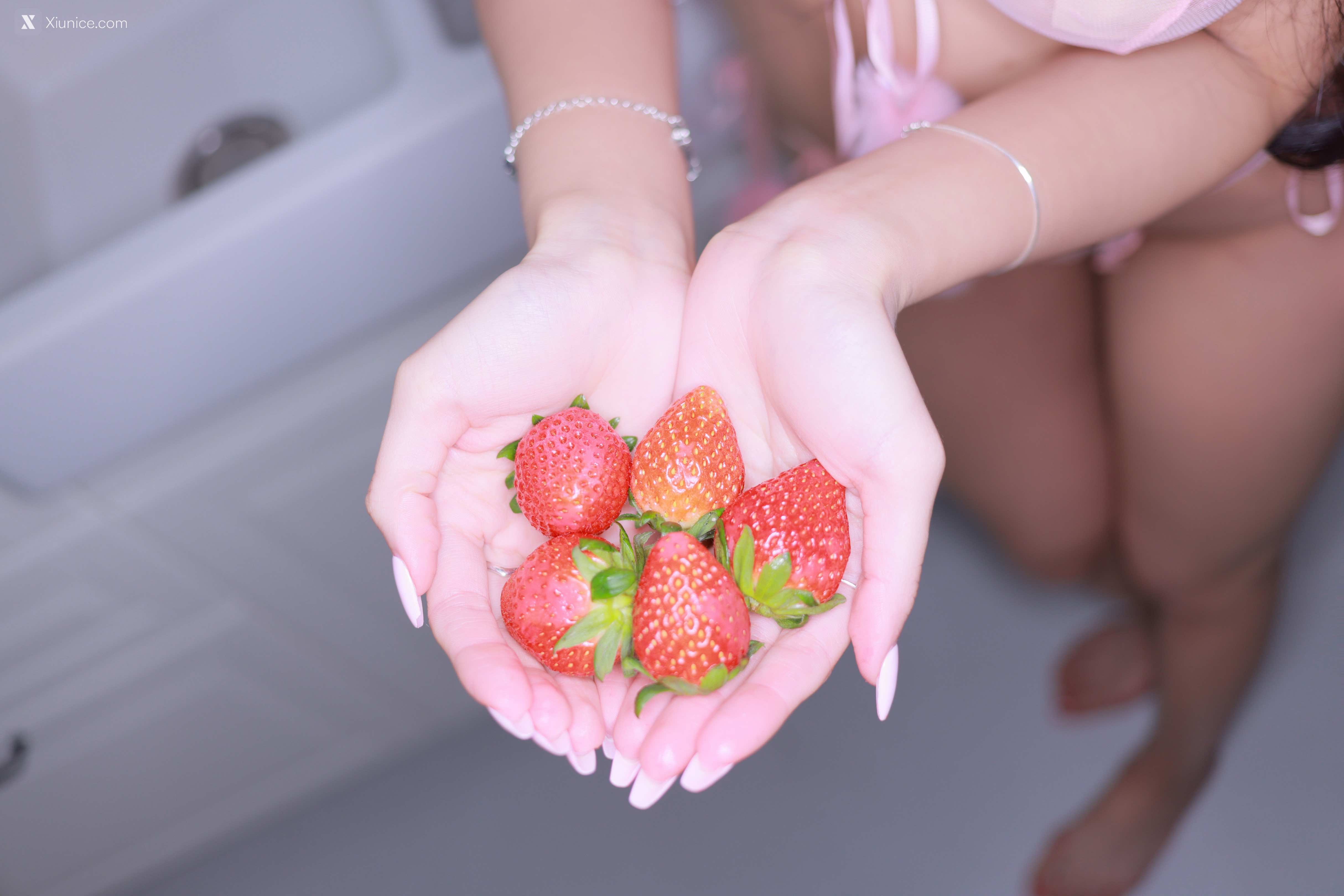 Dongeuran (동그란) – Creamy Girl 4K