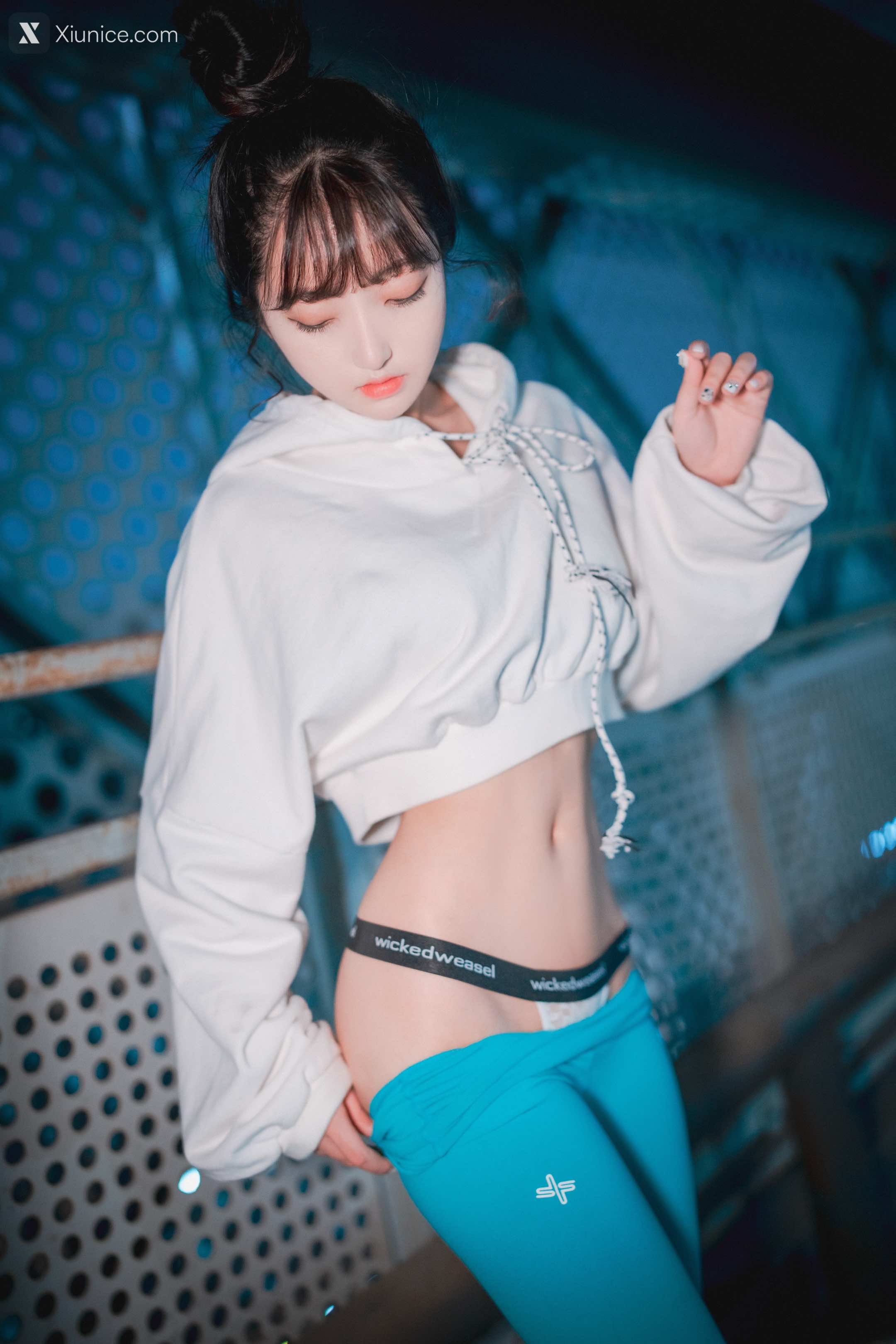 DJAWA Photo – HaNari (하나리) – Loose and Tight Cool Mint 4K