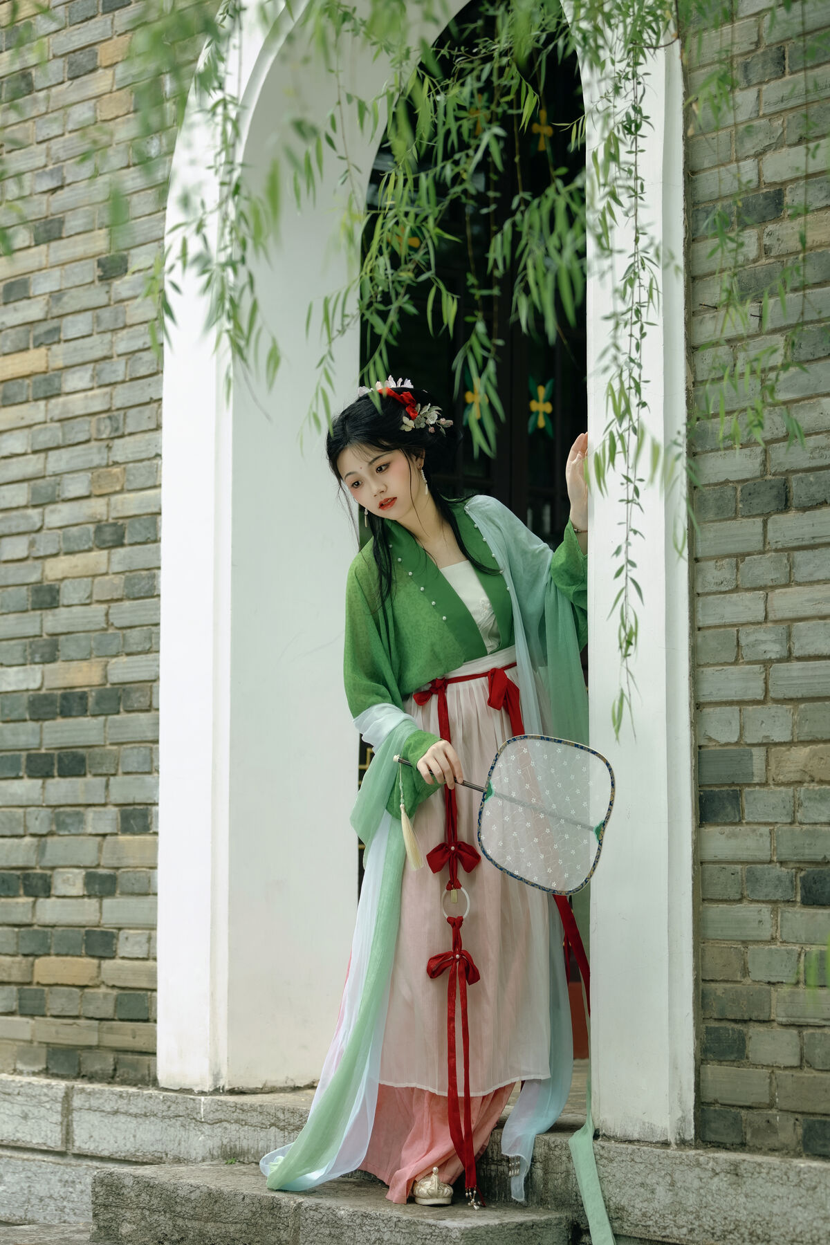 YiTuYu艺图语 Vol.10212 Jin Zou Ba