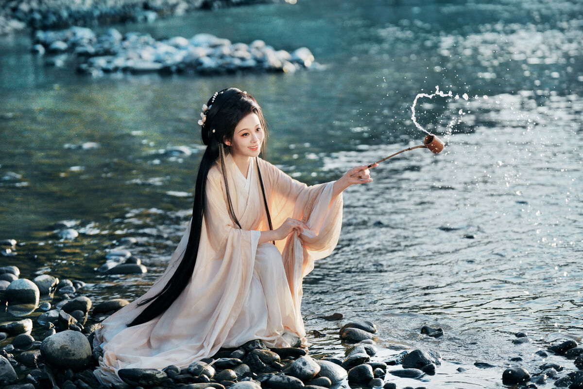 YiTuYu艺图语 Vol.10092 Luo Ning Tang