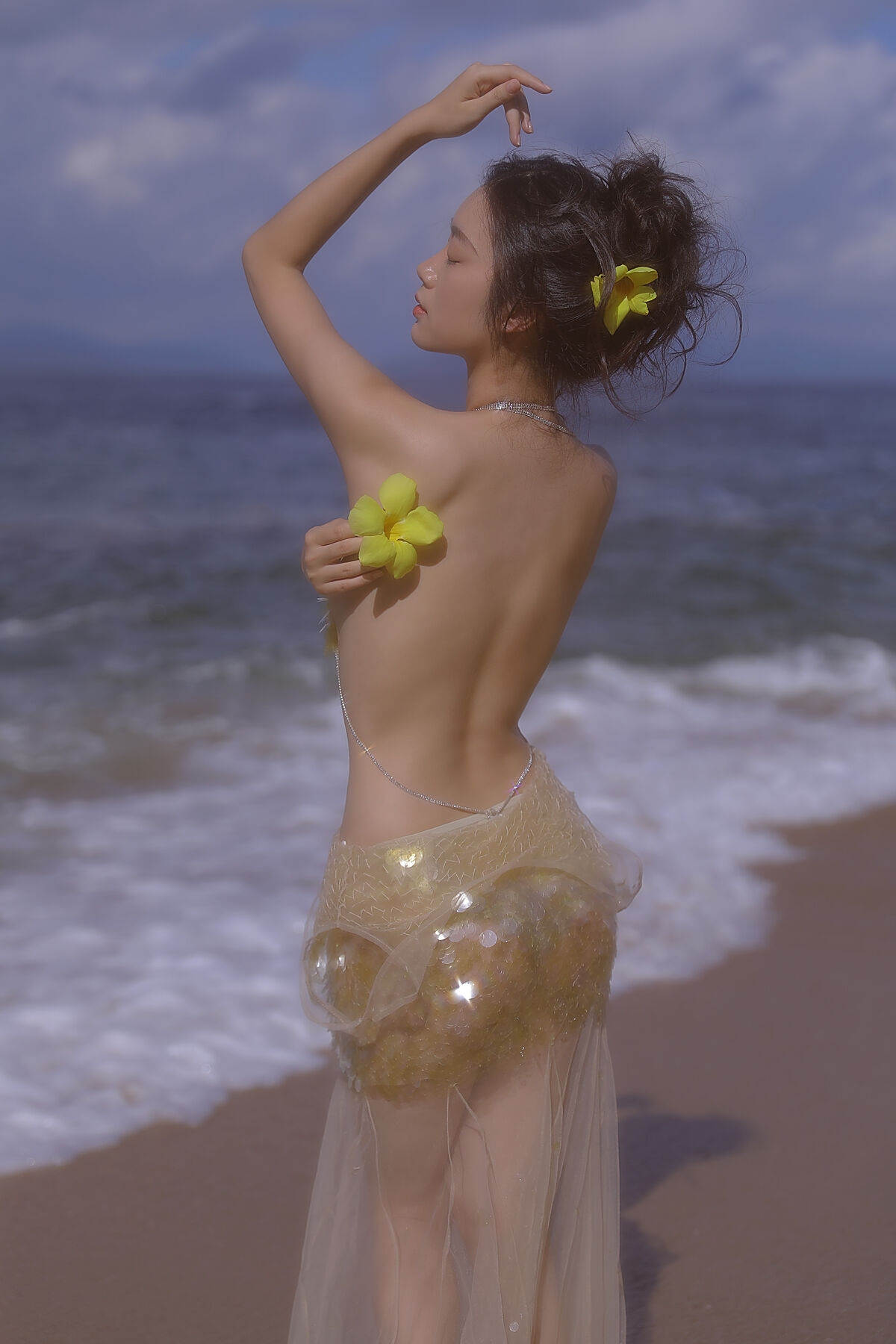 YiTuYu艺图语 Vol.10031 Liu Liu