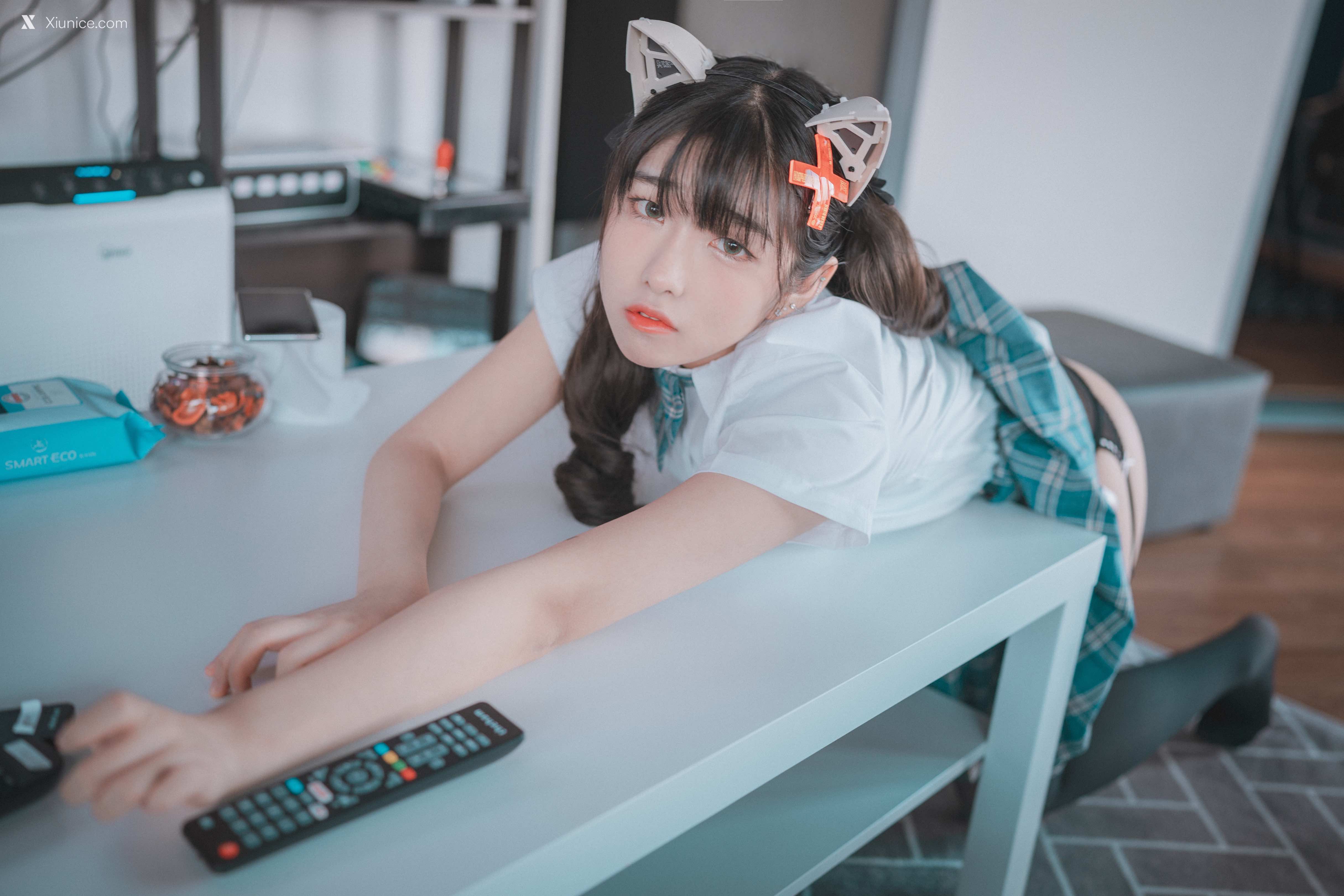 DJAWA Photo – Sonson (손손) – “Plug Me In” 4K