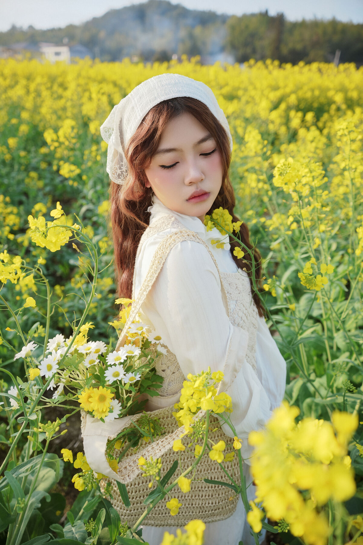 YiTuYu艺图语 Vol.10084 Jing Jing Yi