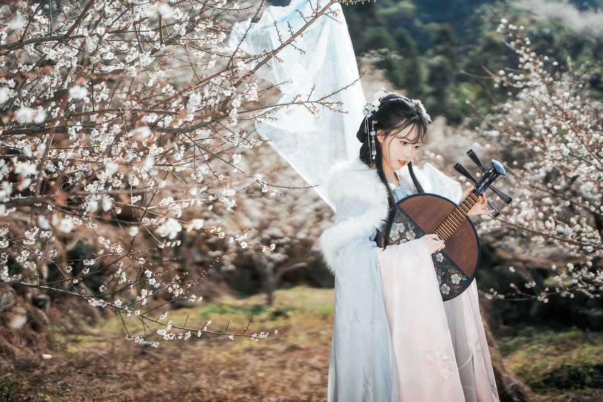 YiTuYu艺图语 Vol.10209 Nan You Chen Miao Miao