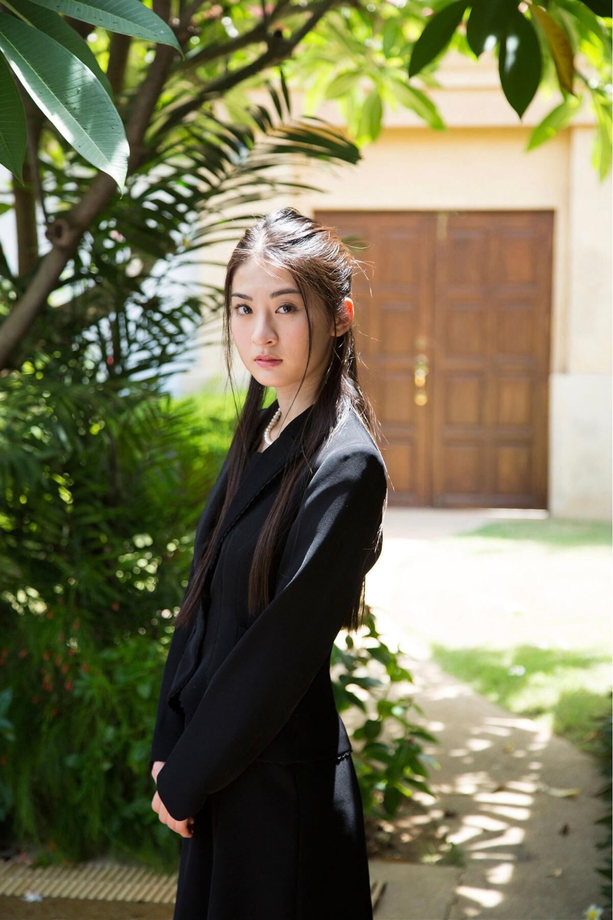 Mayu 繭 - 隣の人妻 寂しい身体を慰めて