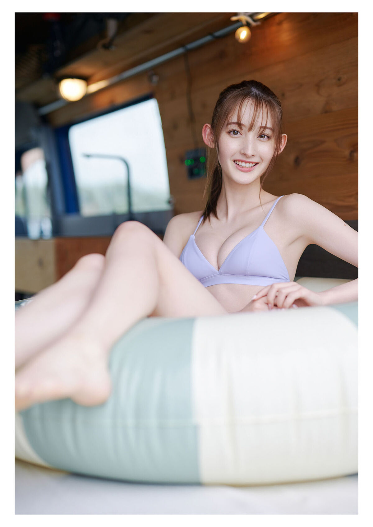 Cecile Nana 菜那セシル - デジタル限定 写真集 二十歳のプロローグ ワニブックス デジタル写真集