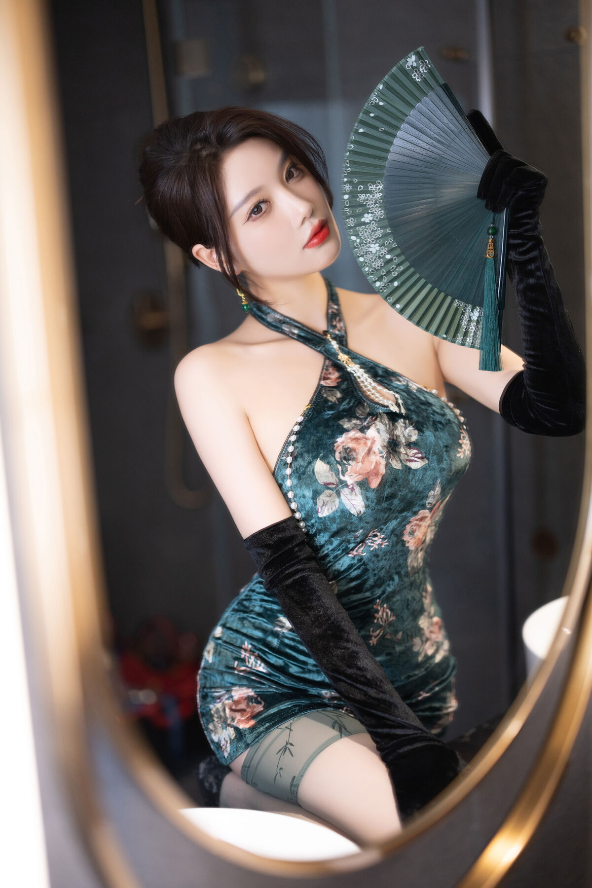 内购无水印 Yang Chen Chen 杨晨晨Yome - 秀人网模特 绿色情趣内衣 Part01