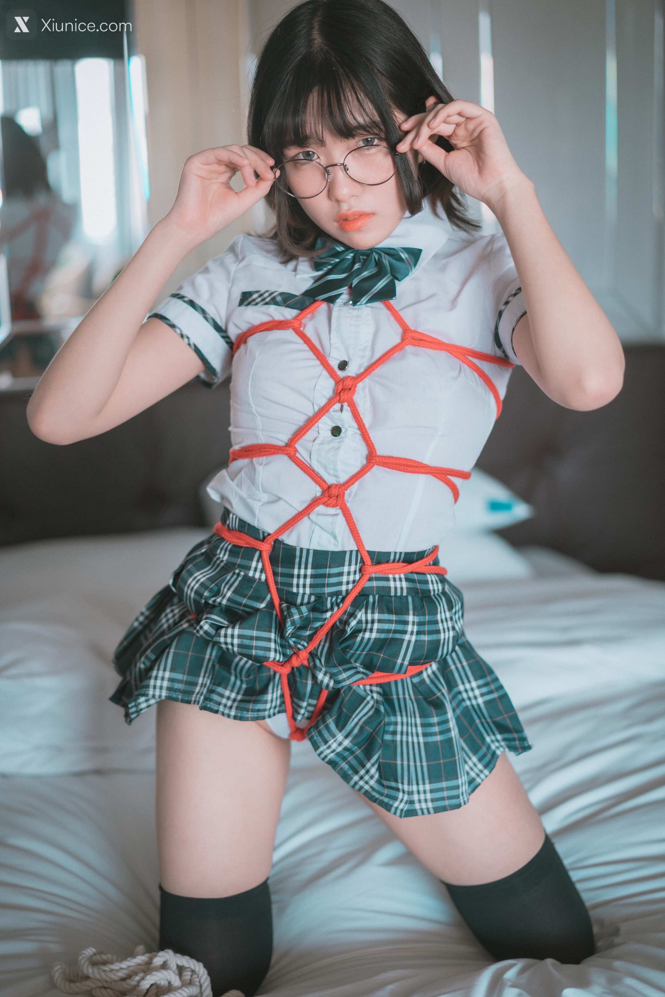 DJAWA Photo – Sonson (손손) – “Knotting Class” 4K
