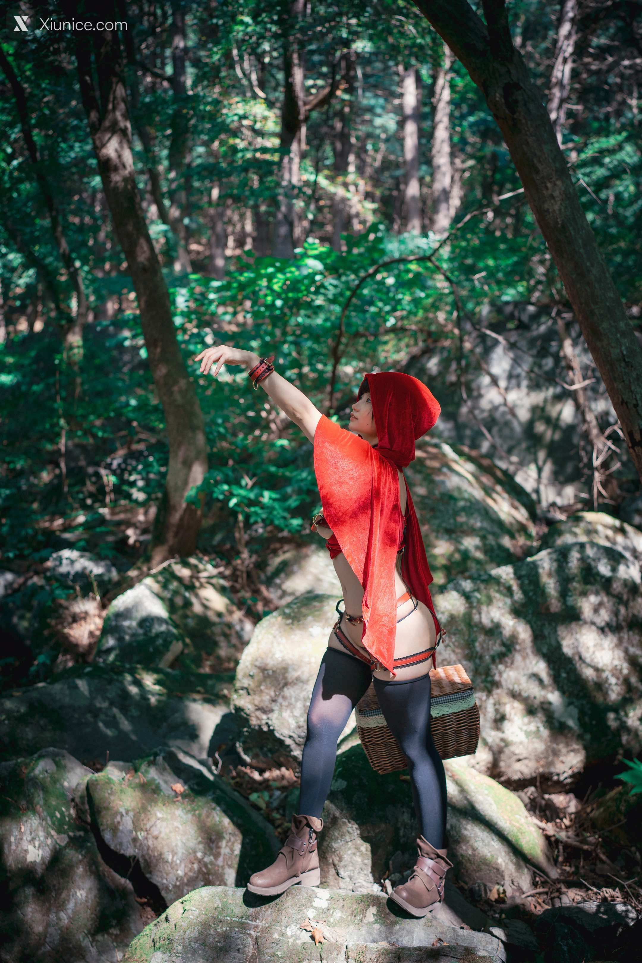 DJAWA Photo – Mimmi (밈미) – Naughty Red Hiring Hood 4K