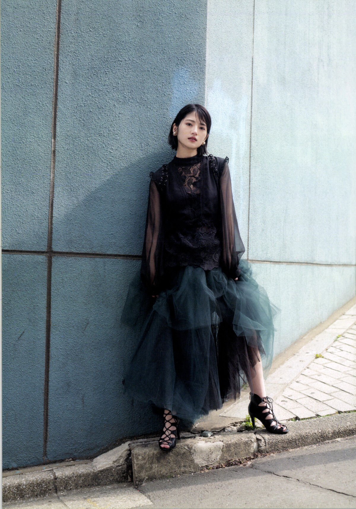 Yumi Wakatsuki 若月佑美 - 履きなれない靴を履き潰すまで Part01