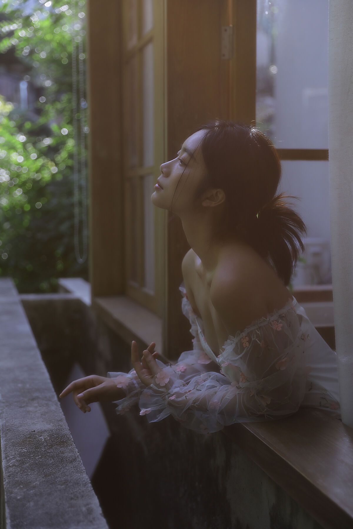 YiTuYu艺图语 Vol.10130 Liu Liu