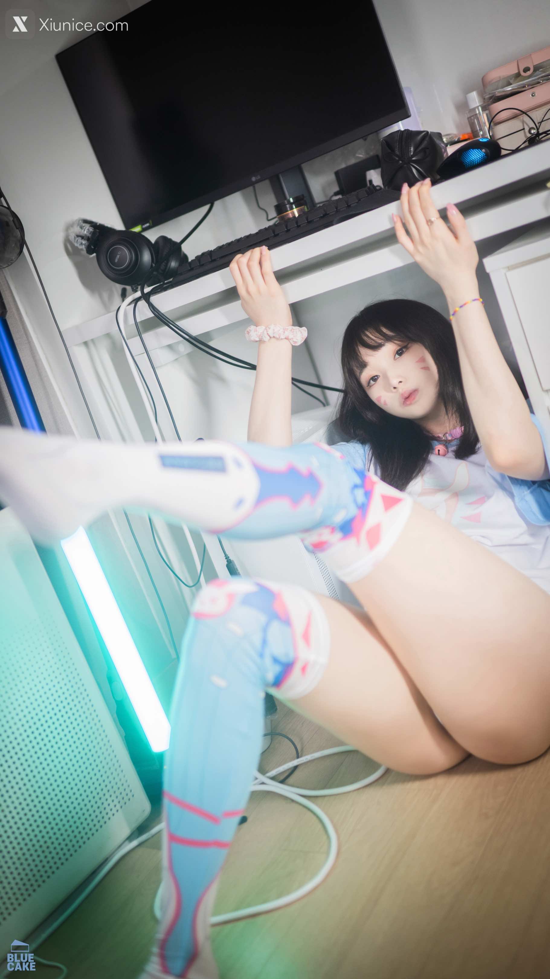 BLUECAKE Bambi (밤비) – Home Work 4K