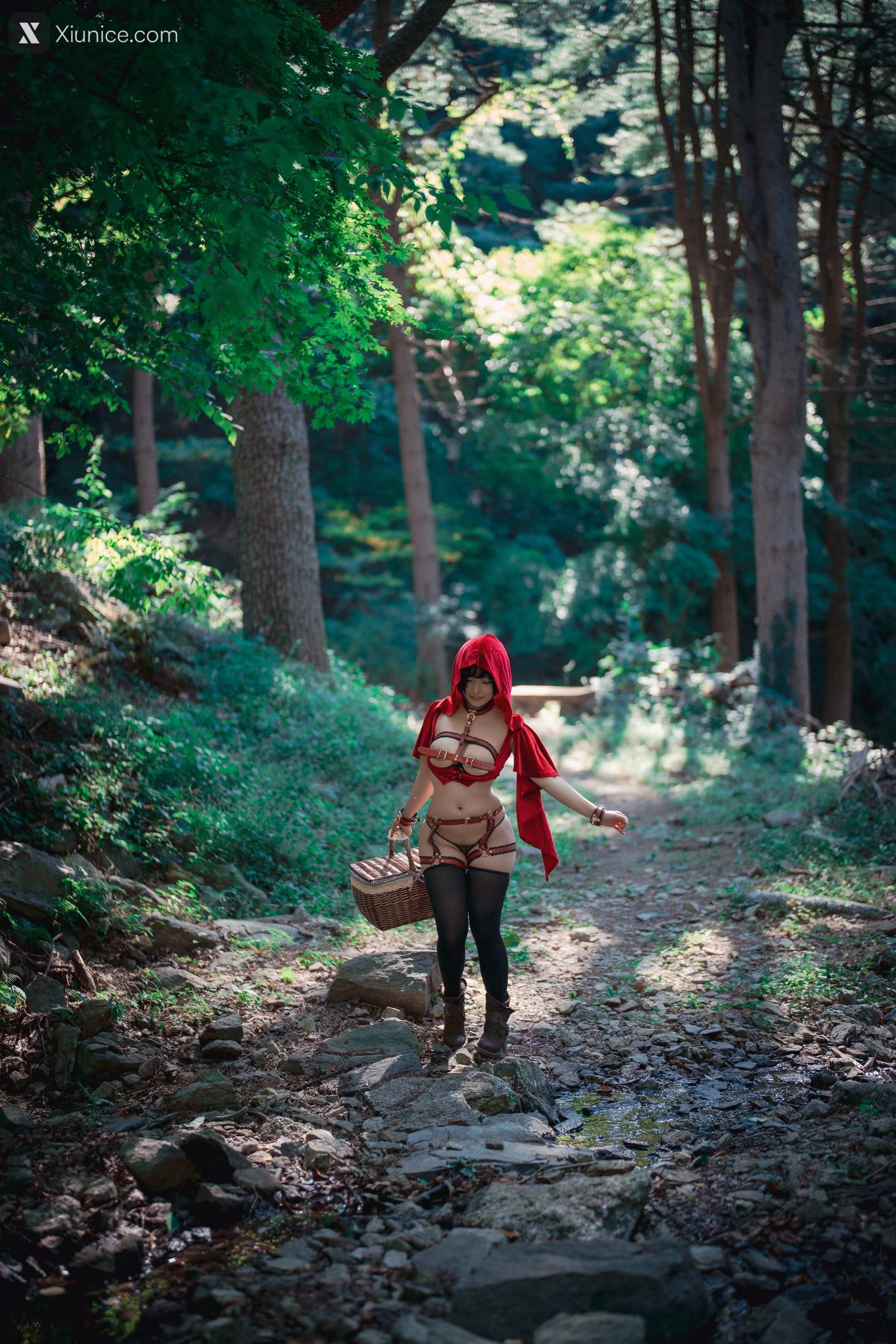 DJAWA Photo – Mimmi (밈미) – Naughty Red Hiring Hood 4K