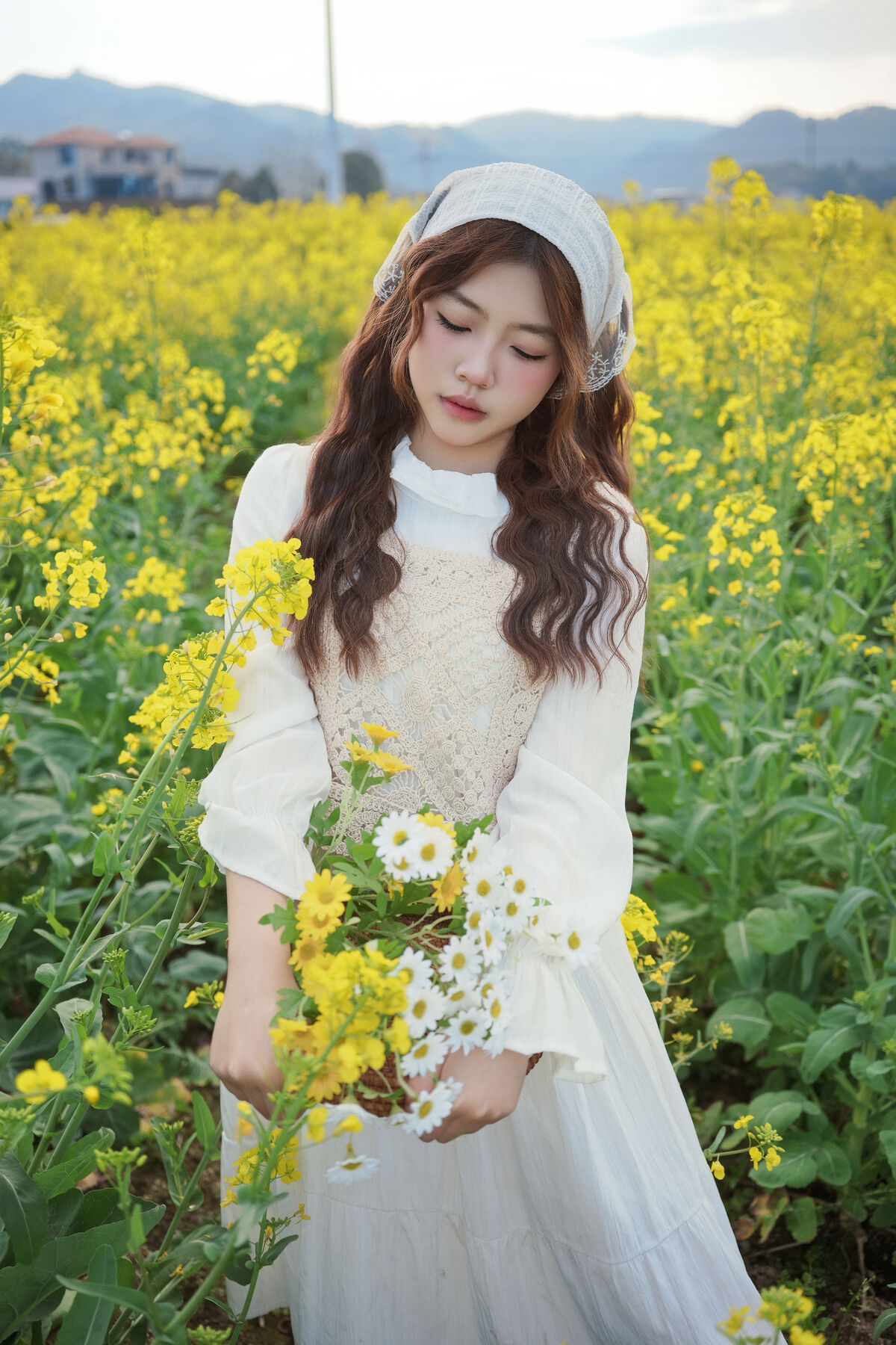 YiTuYu艺图语 Vol.10084 Jing Jing Yi