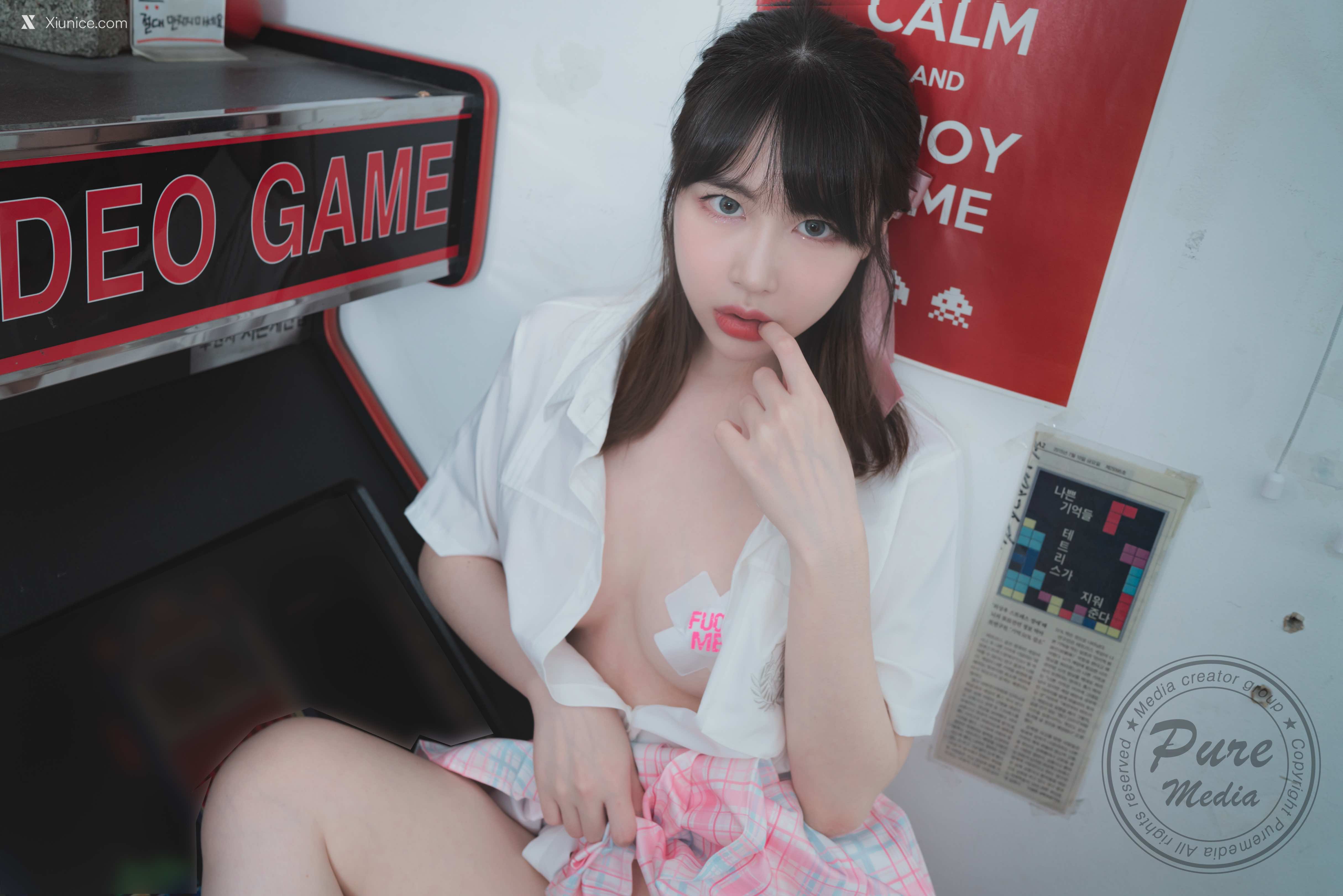 Pure Media Vol.187 Uhye (이유혜) 4K