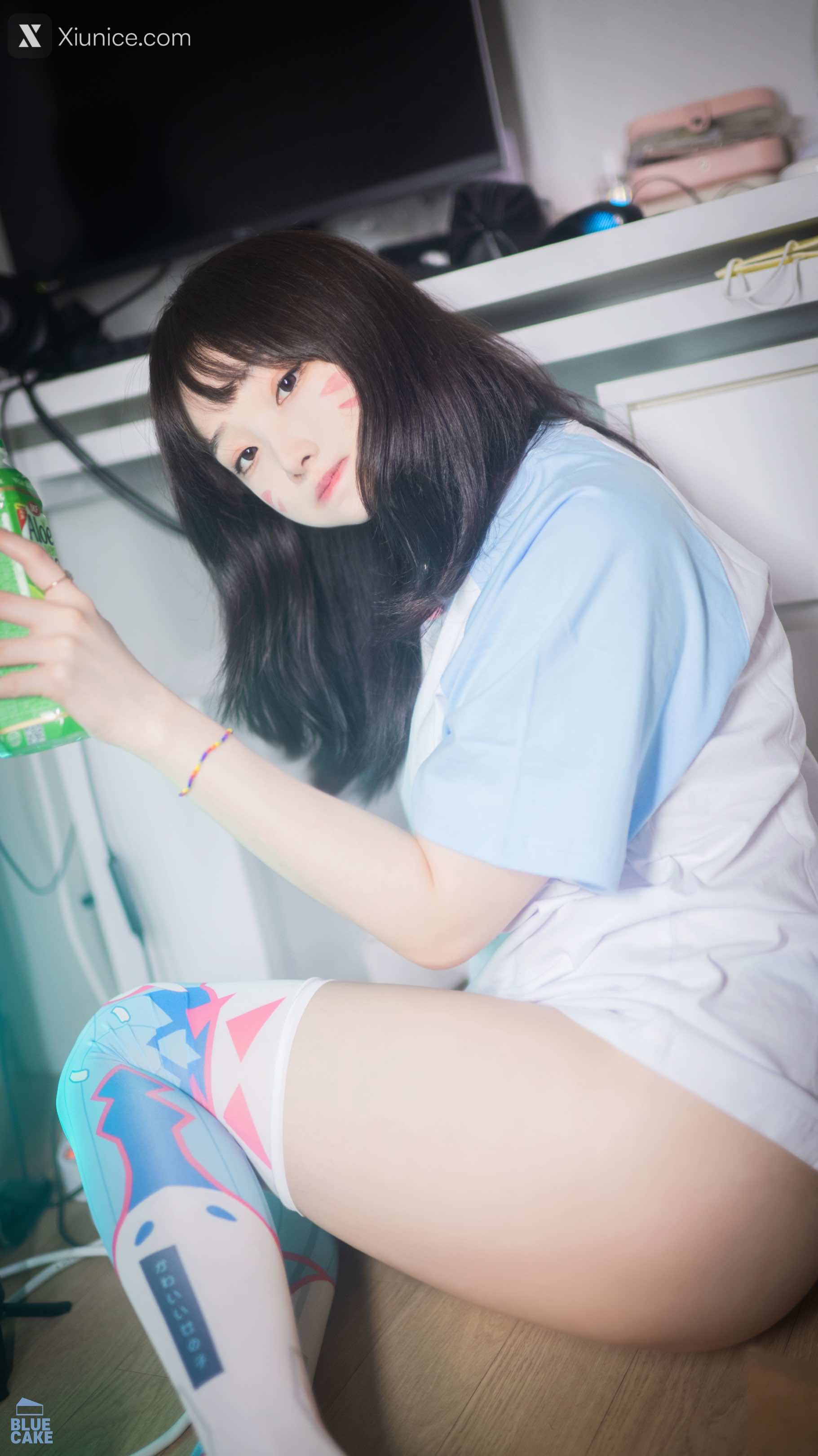 BLUECAKE Bambi (밤비) – Home Work 4K