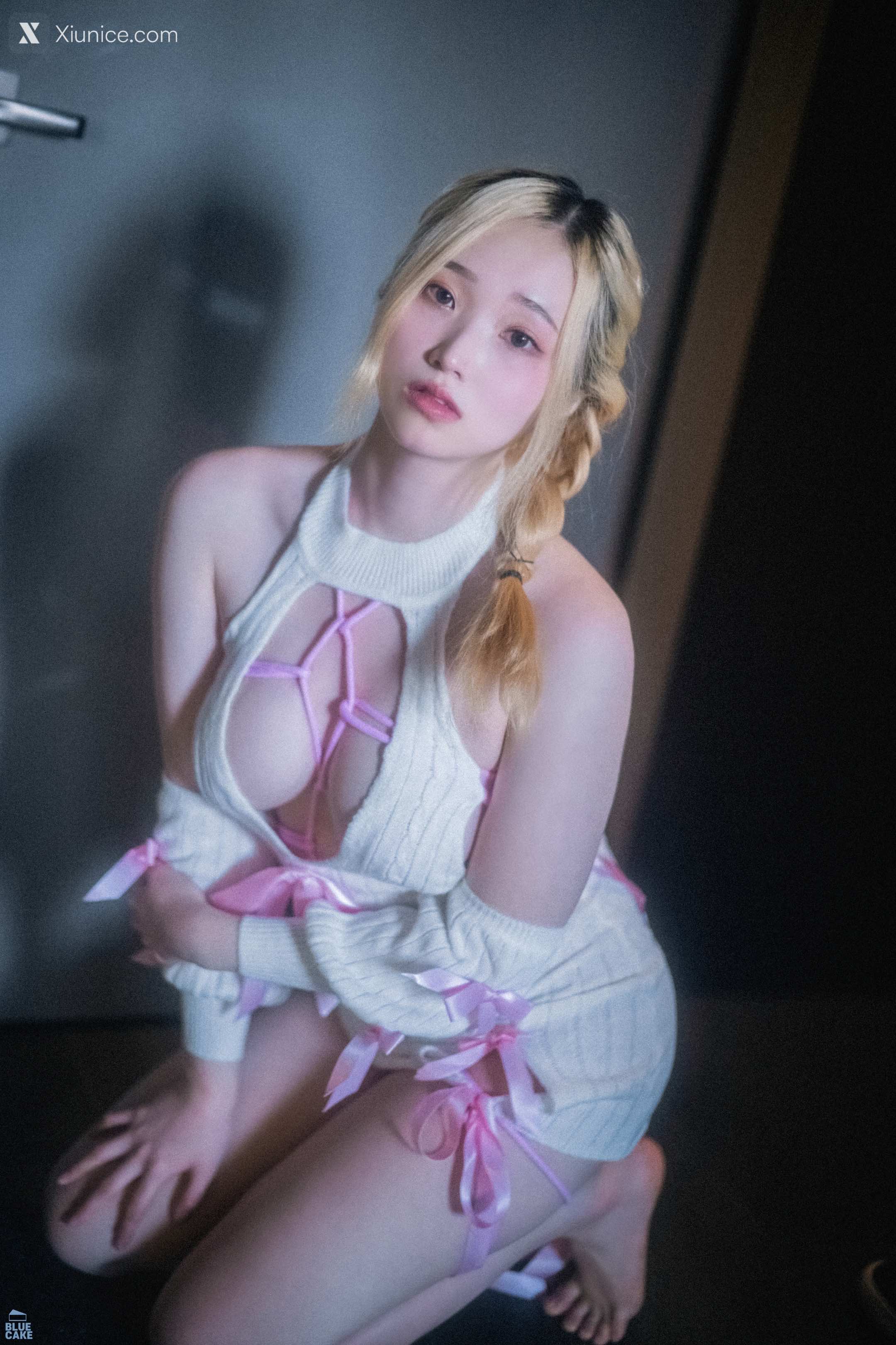 BLUECAKE Bambi (밤비) – Present For U 4K